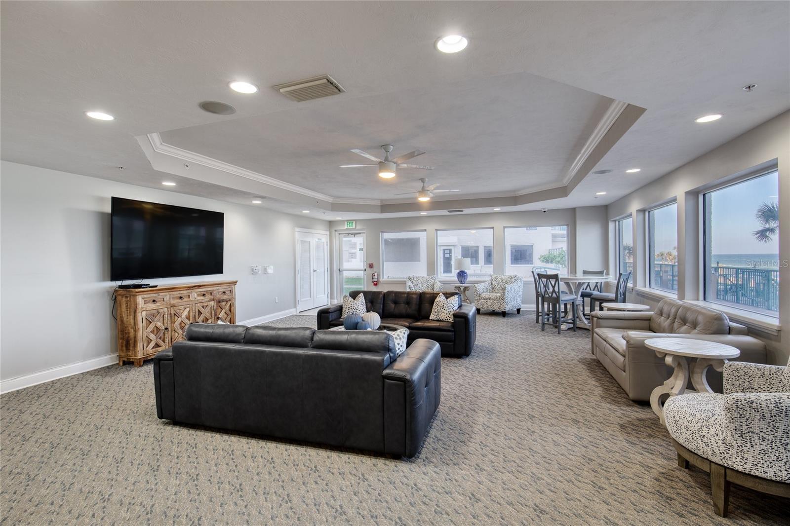 DIMUCCI TWIN TOWERS N & S - Residential