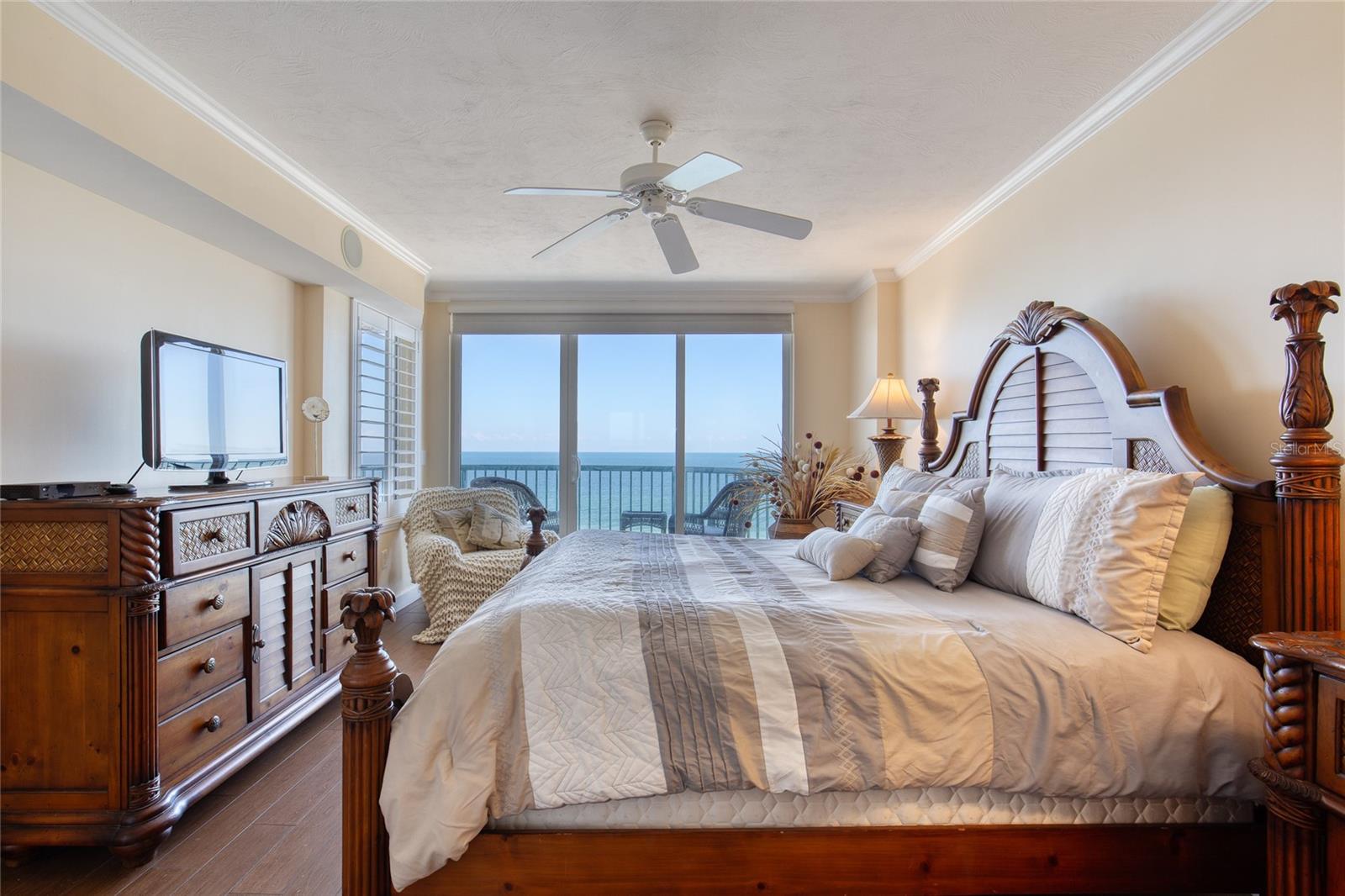 DIMUCCI TWIN TOWERS N & S - Residential