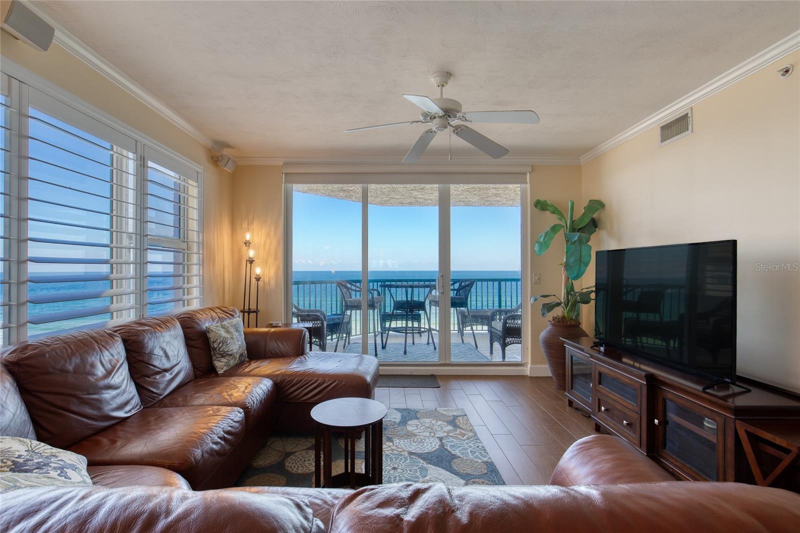 DIMUCCI TWIN TOWERS N & S - Residential