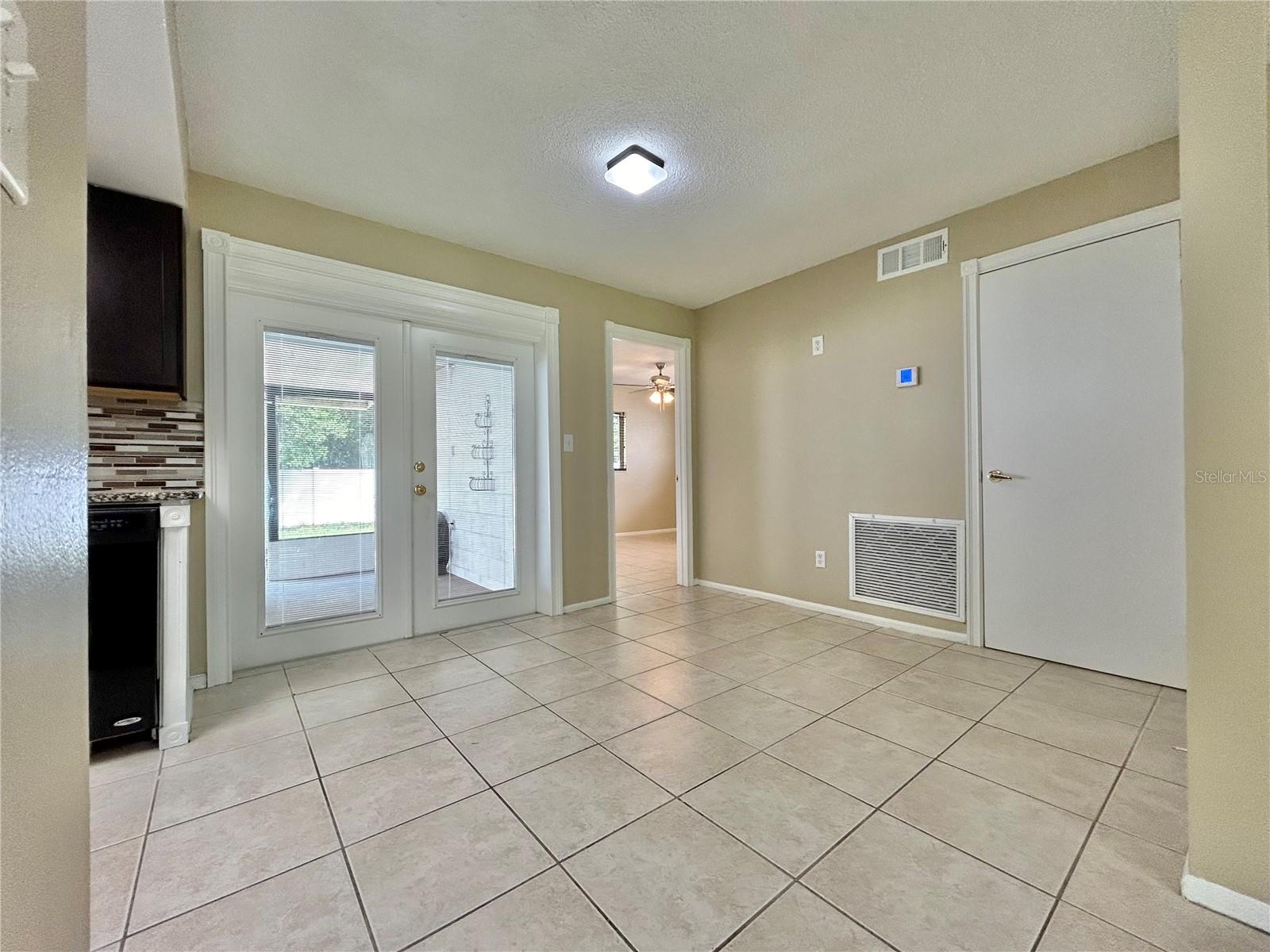 NORTH ORLANDO 5TH ADDITION - Residential Lease