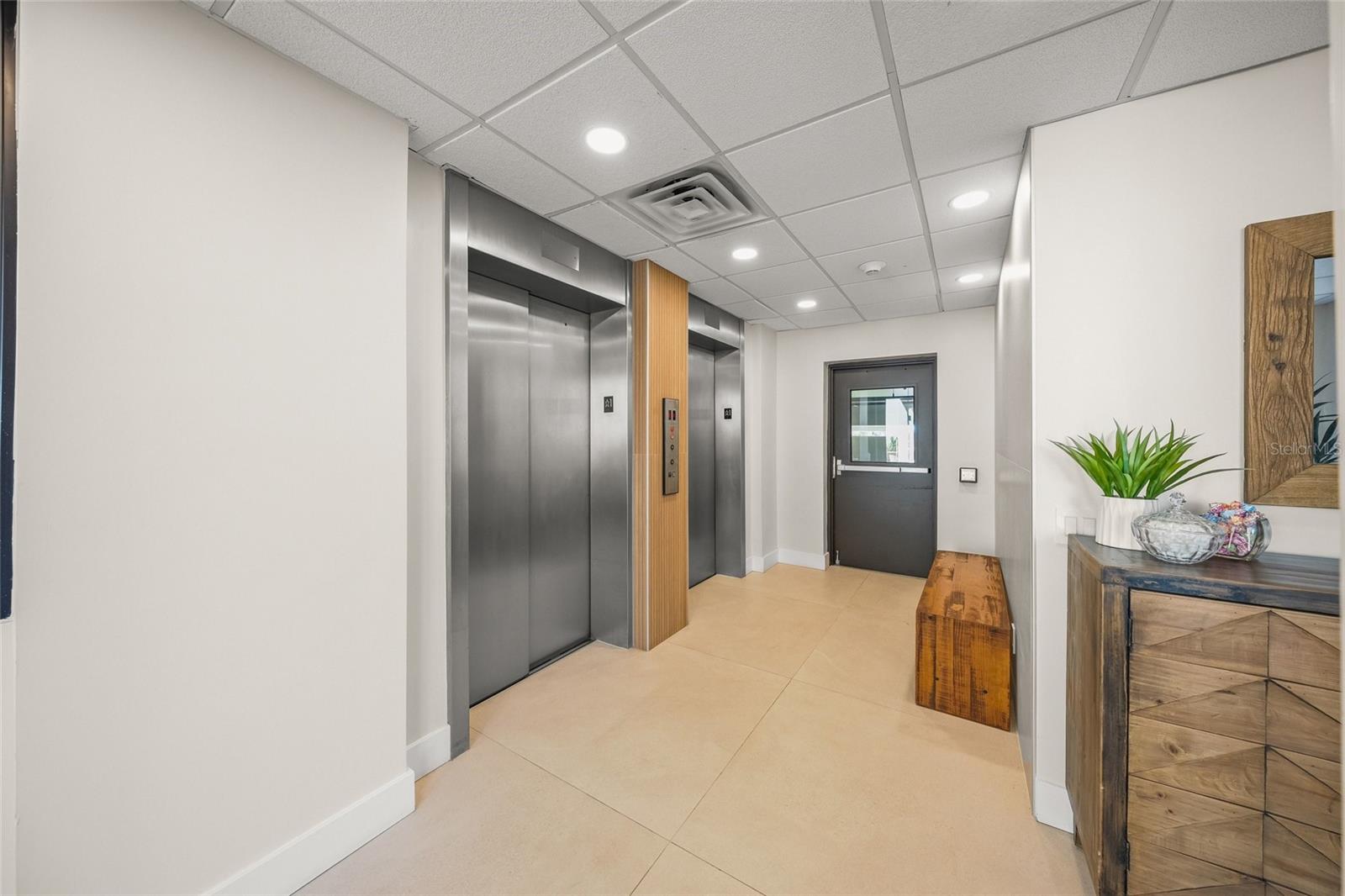 SIESTA GULF VIEW - Residential