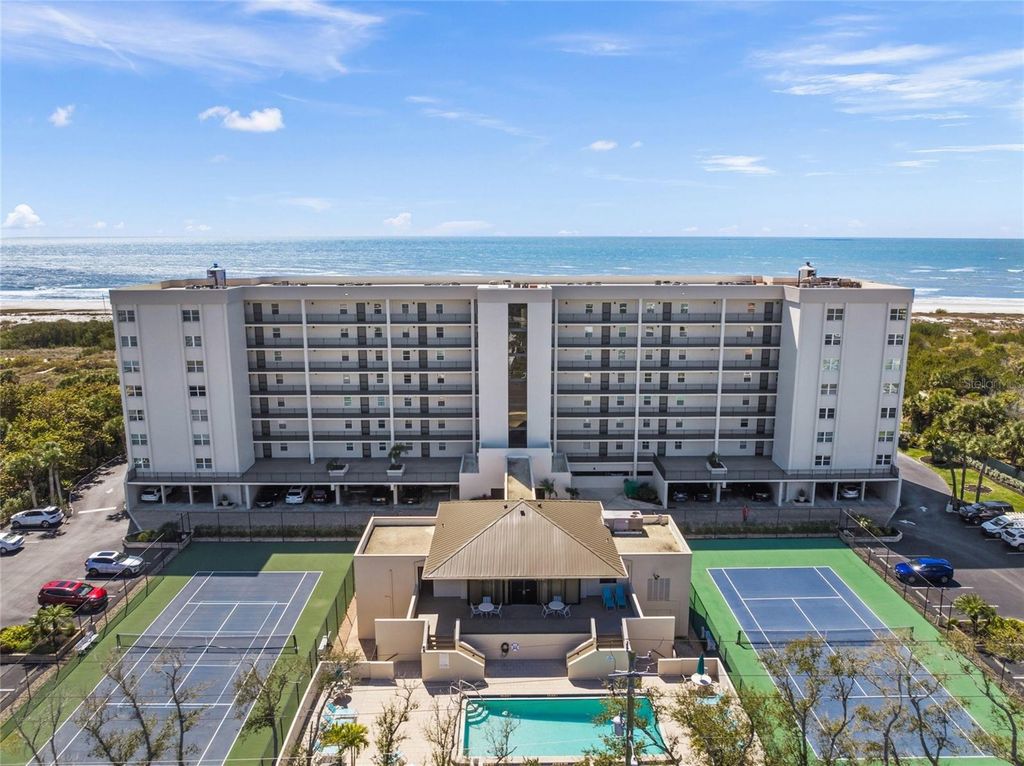 Photo of 420 Beach Road #606, Sarasota, FL 34242 (MLS # A4683822)