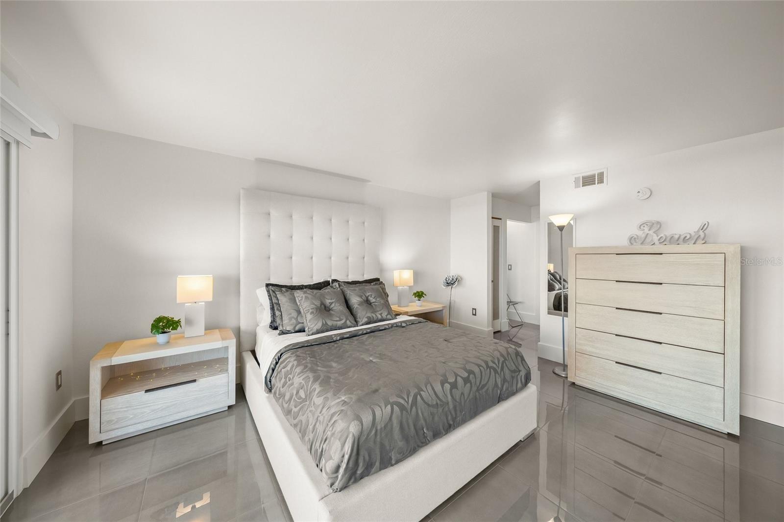 SIESTA GULF VIEW - Residential