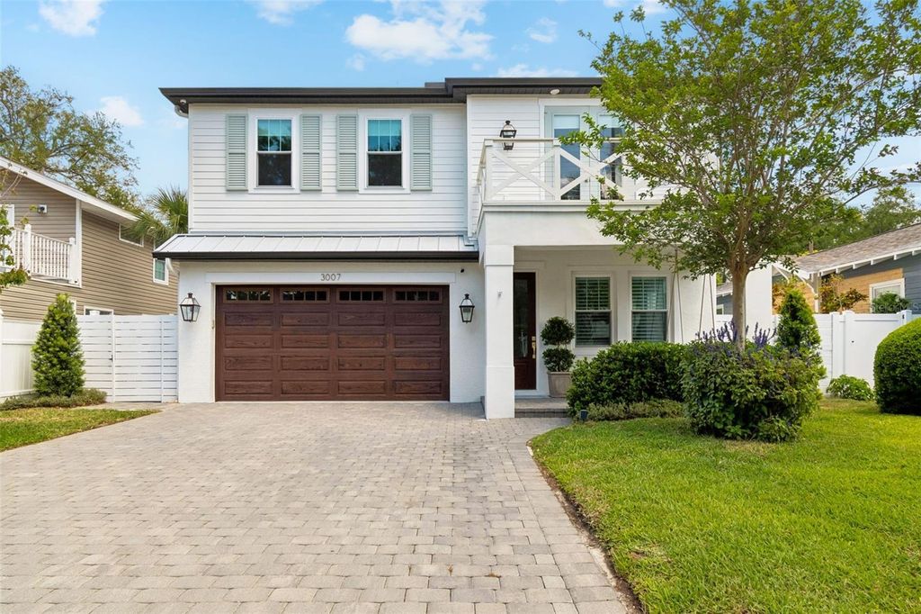 Photo of 3007 W Bay Court Avenue, Tampa, FL 33611 (MLS # TB8494417)