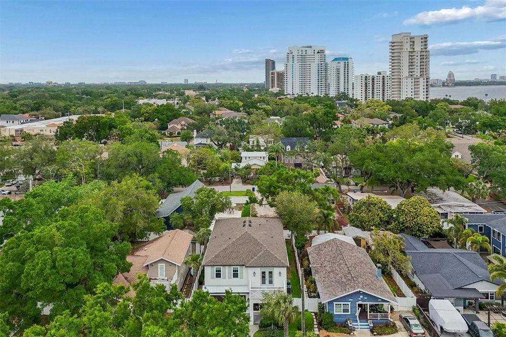 Photo of 3007 W Bay Court Avenue, Tampa, FL 33611 (MLS # TB8494417)