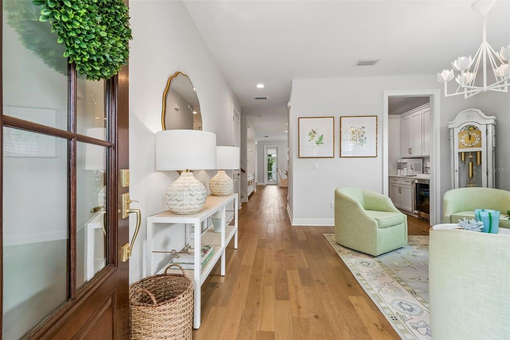 Photo of 3007 W Bay Court Avenue, Tampa, FL 33611 (MLS # TB8494417)