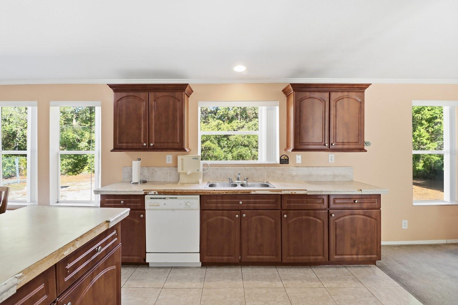 SEVEN RIVERS ESTS - Residential