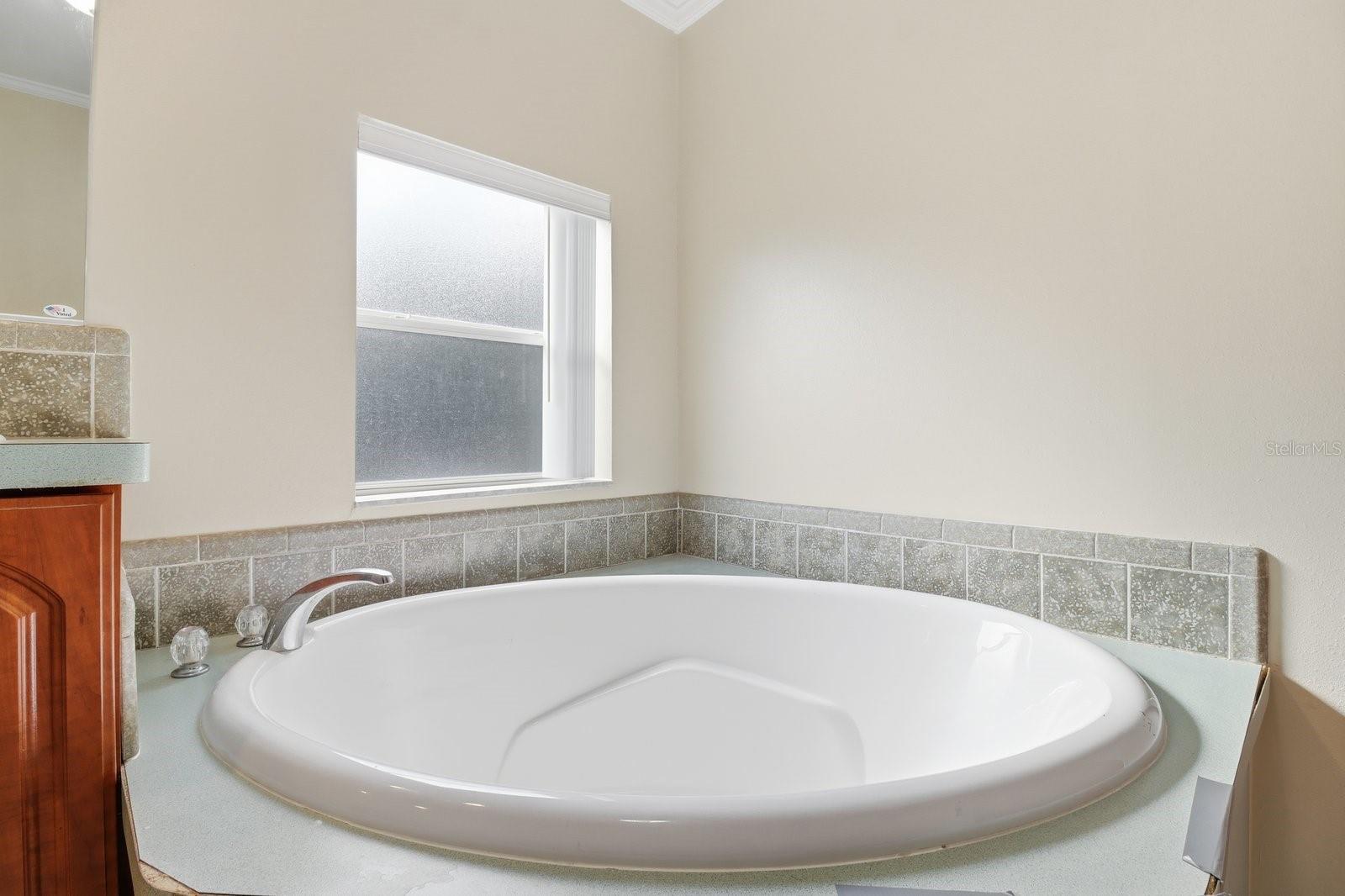 SEVEN RIVERS ESTS - Residential