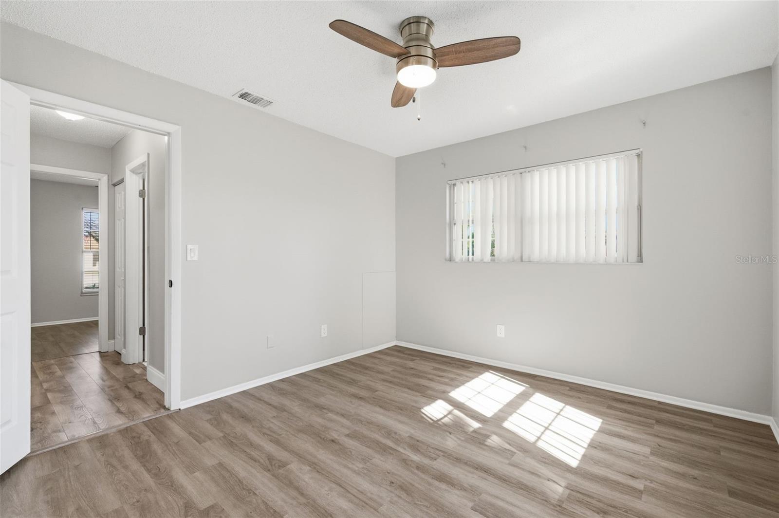 BENT TREE - Residential