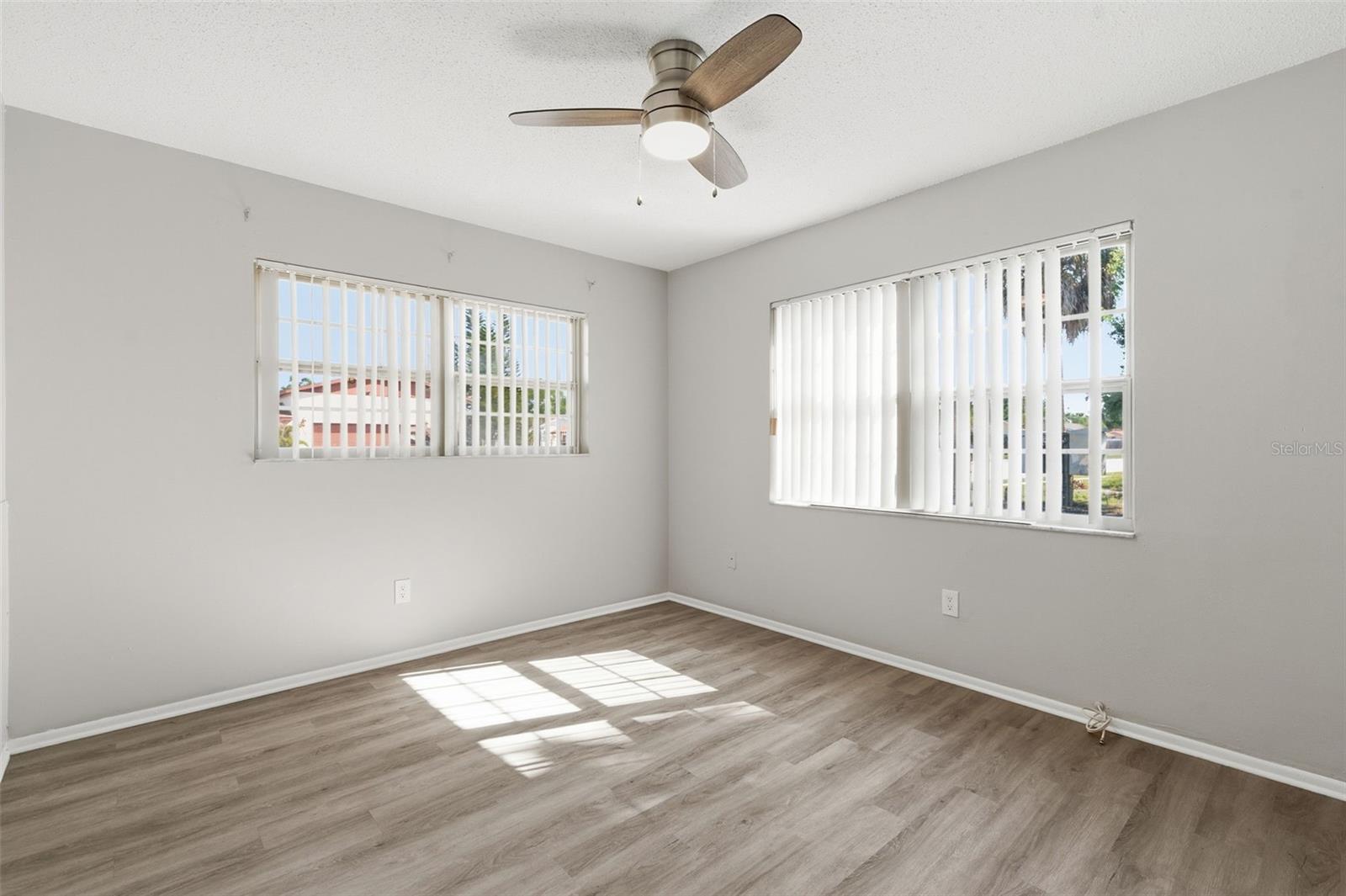 BENT TREE - Residential