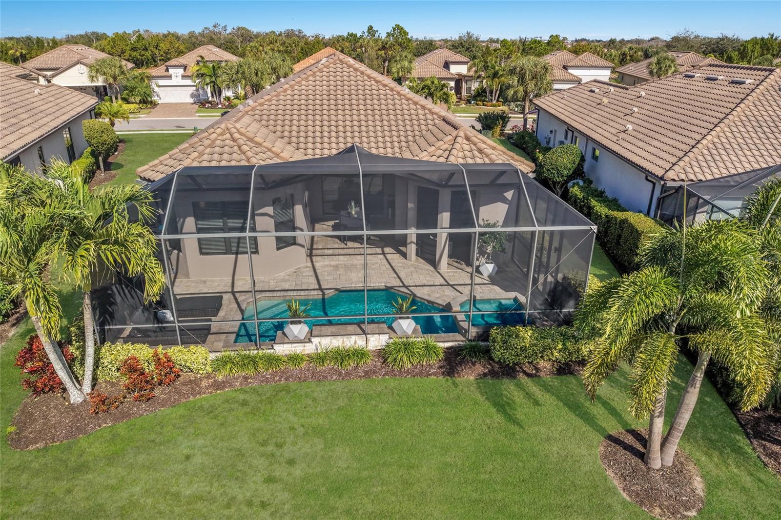 ESPLANADE - Residential