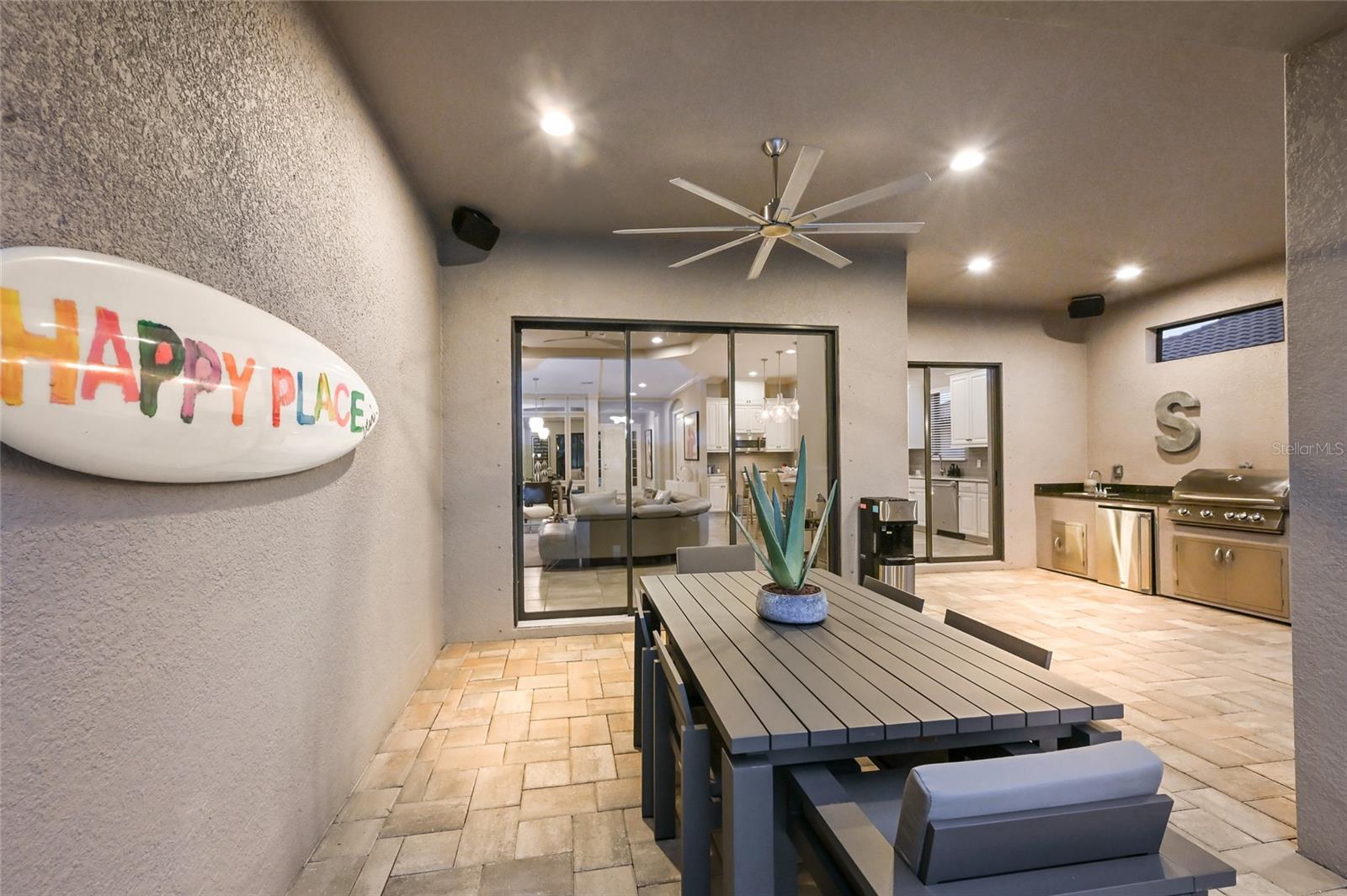 ESPLANADE - Residential