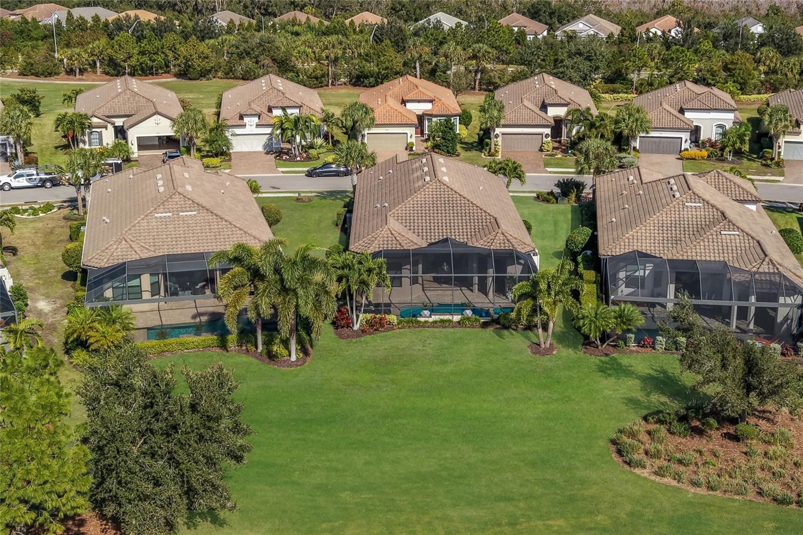 ESPLANADE - Residential