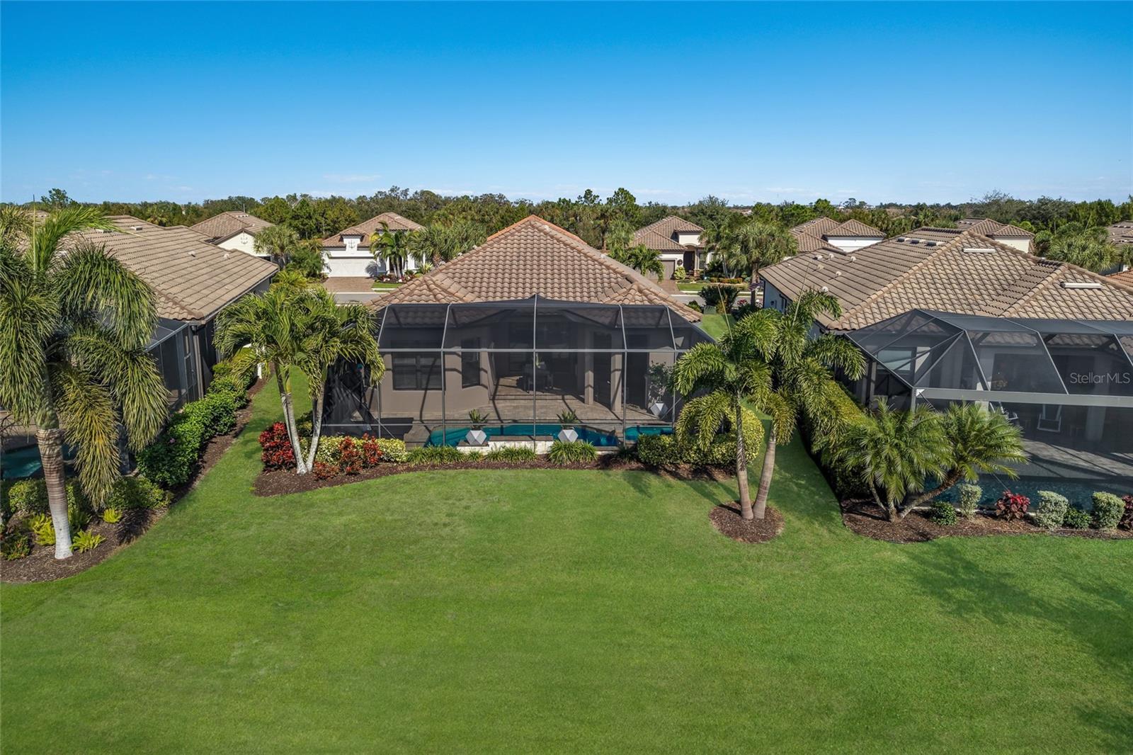 ESPLANADE - Residential