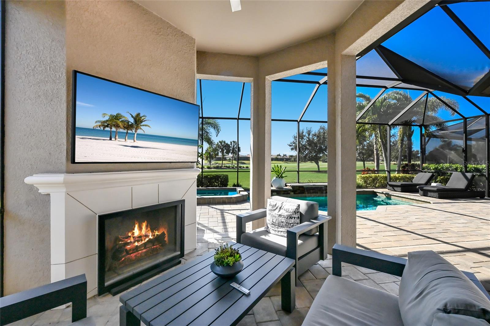 ESPLANADE - Residential