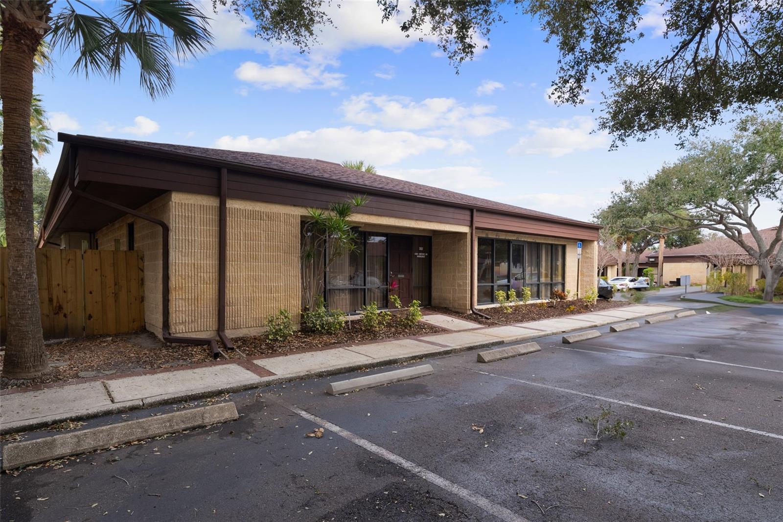 611 DRUID ROAD E 302