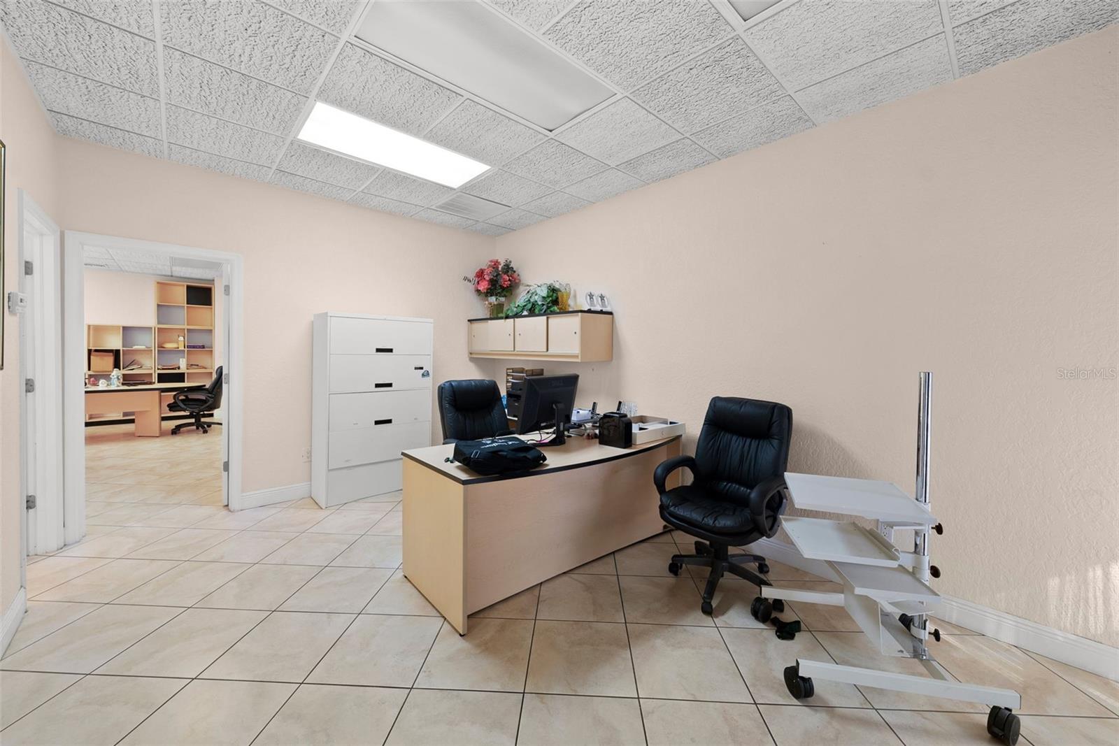 611 DRUID ROAD E 302