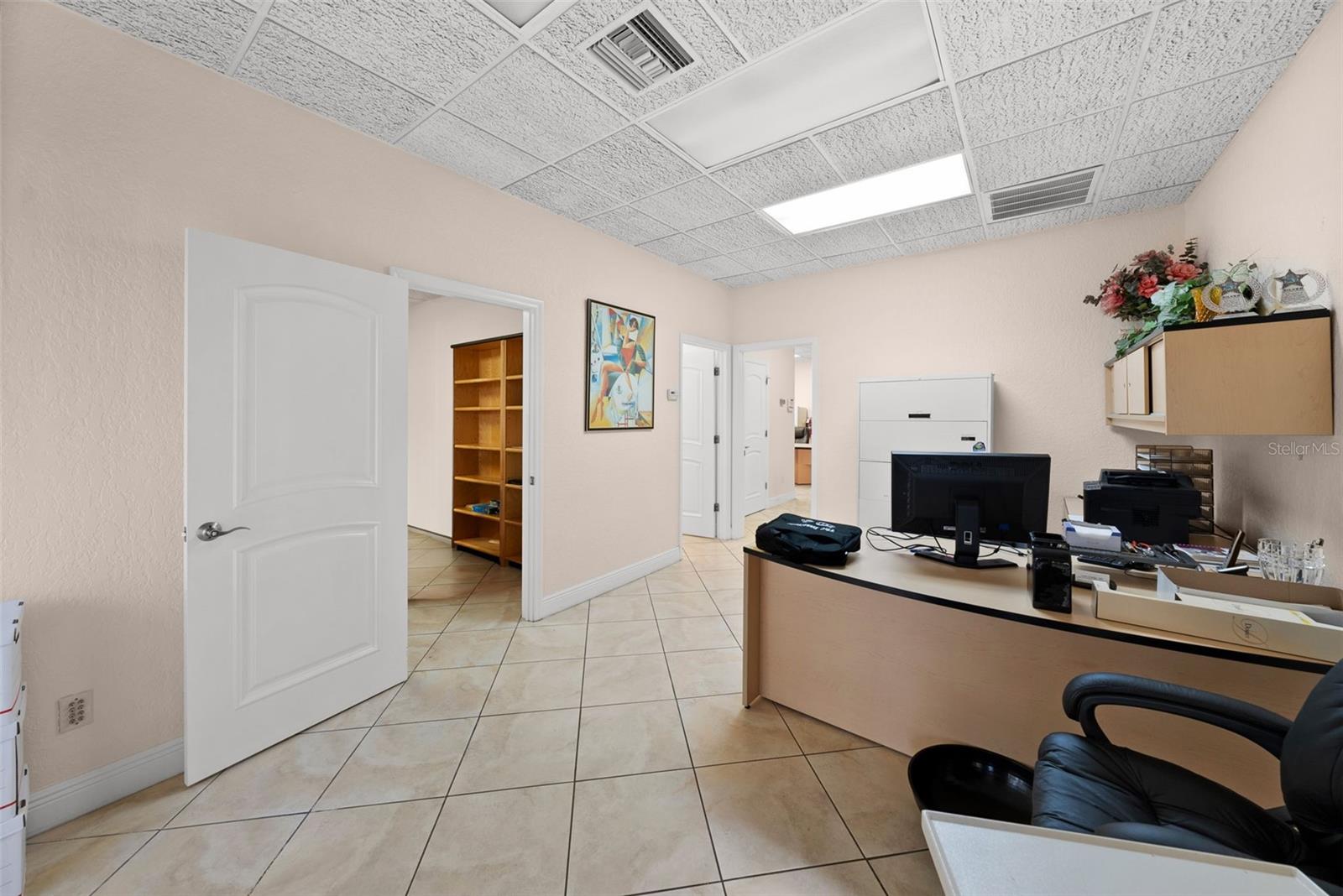 611 DRUID ROAD E 302