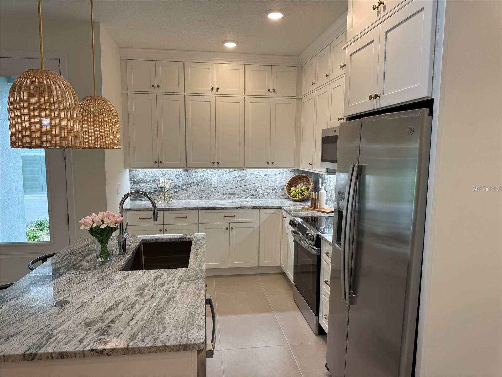3038 ISLES WAY - Photo 4