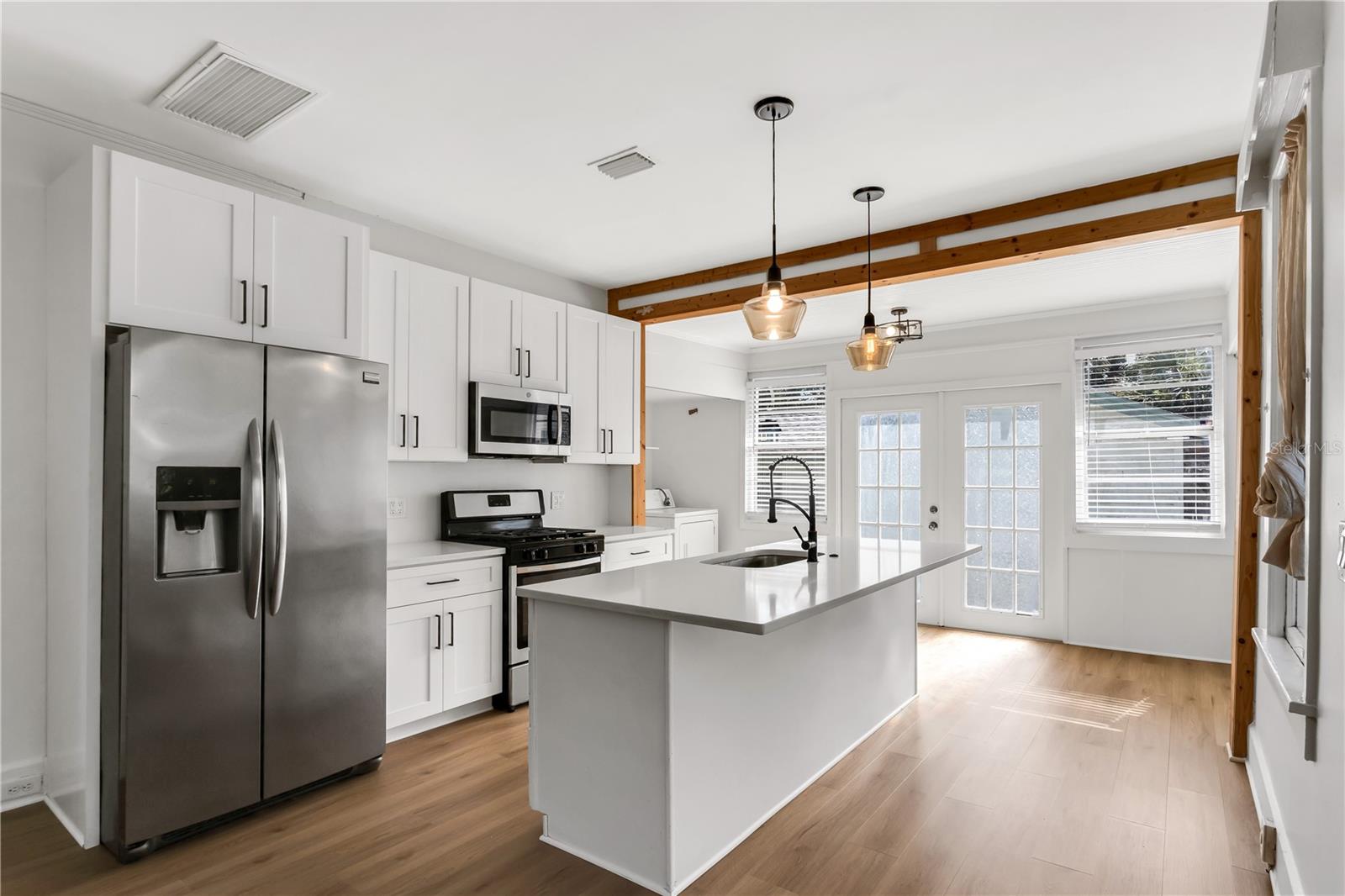 ROUSLYNN - Residential