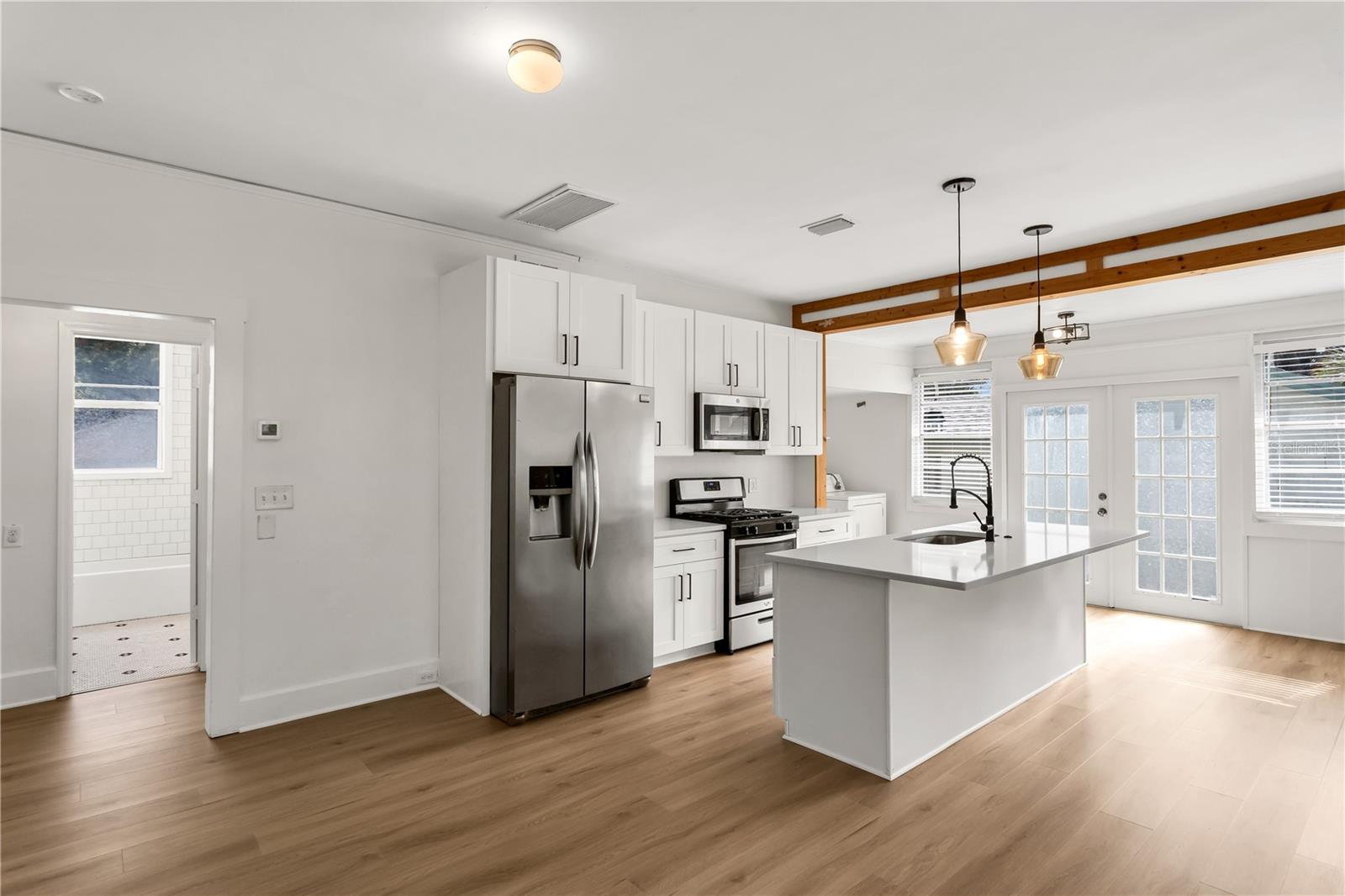 ROUSLYNN - Residential