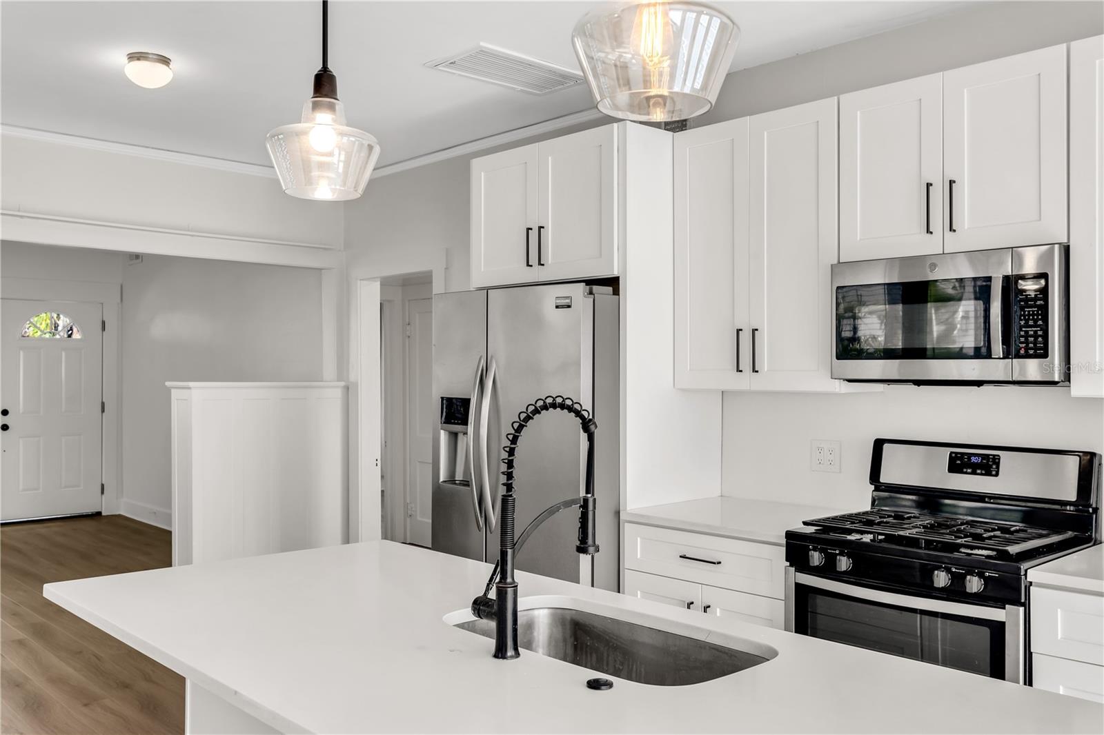 ROUSLYNN - Residential