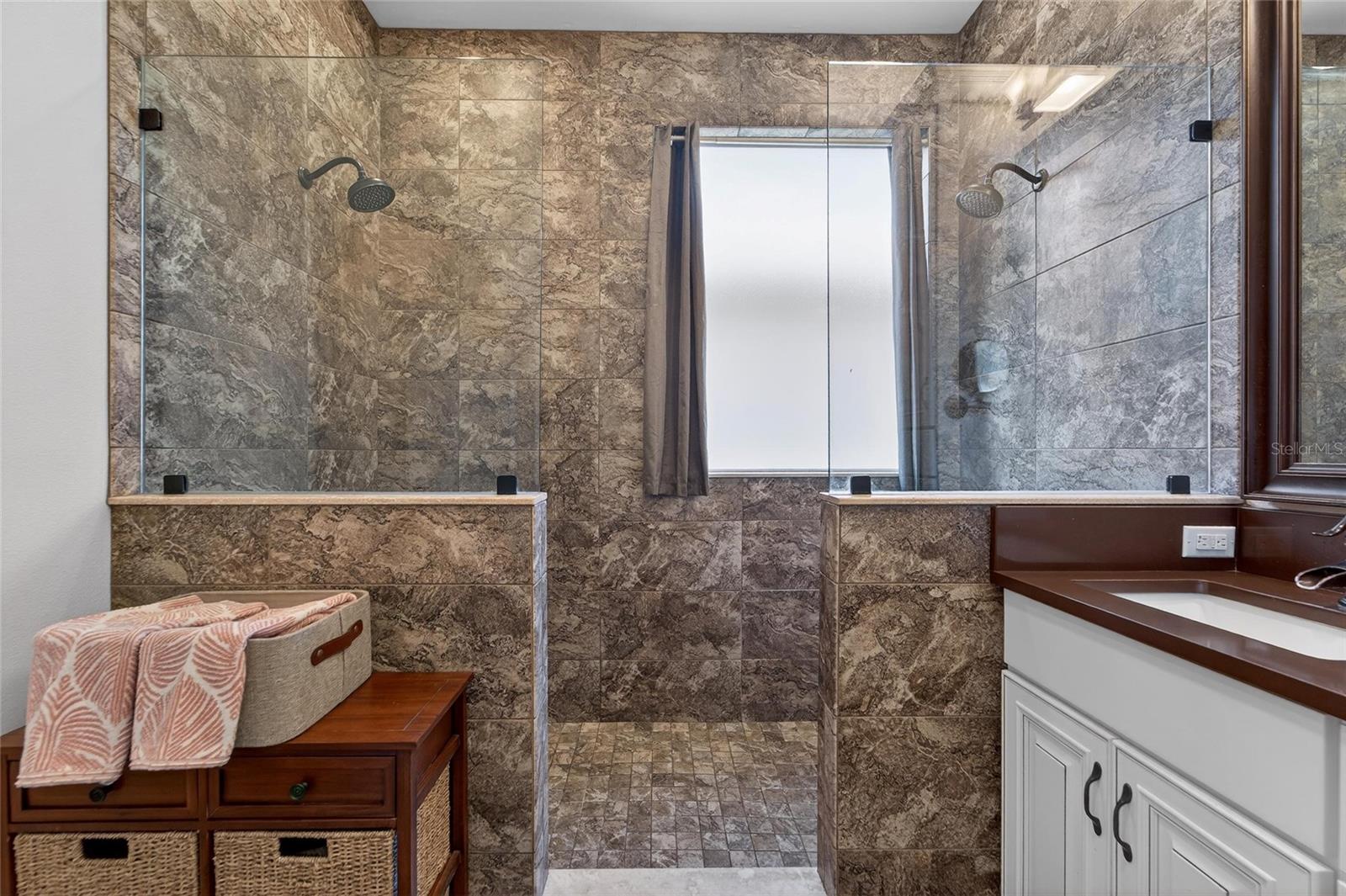 RIVER HILLS COUNTRY CLUB PH 03B - Residential