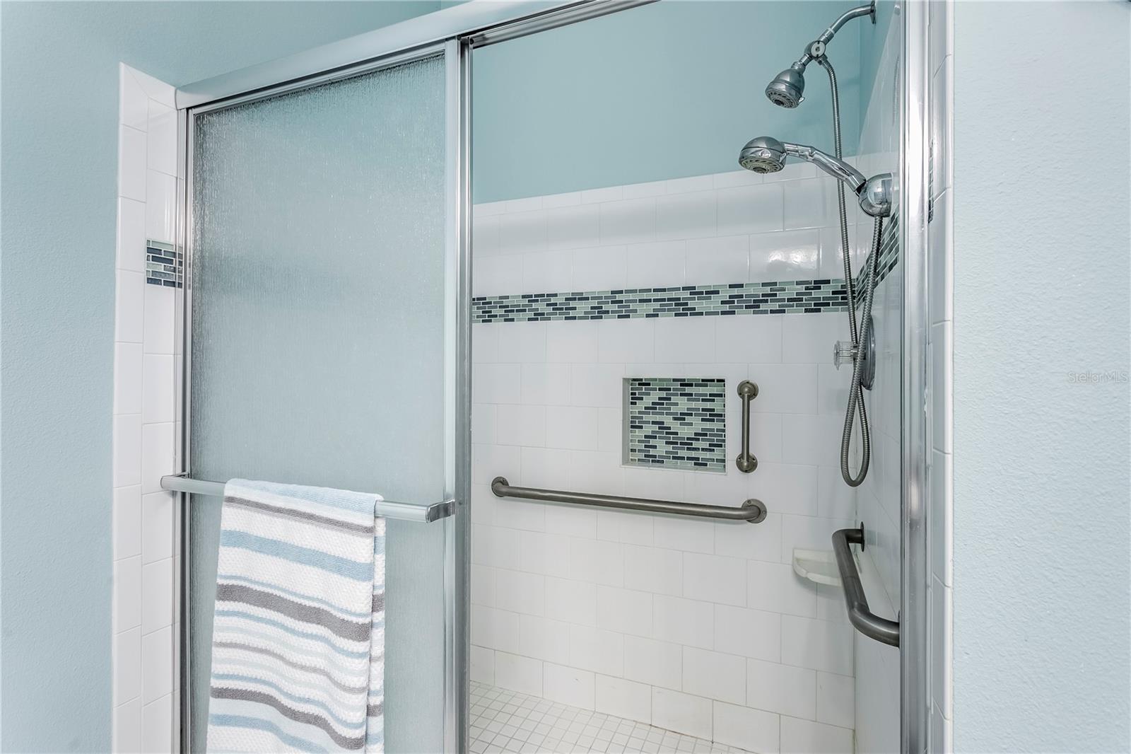 GROVES PH 01A - Residential