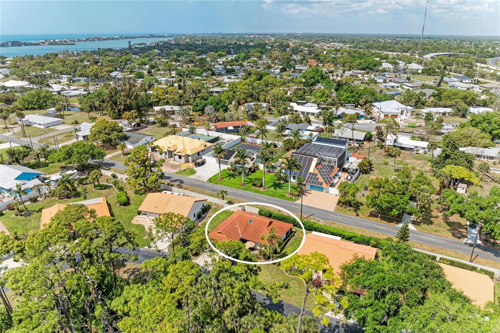 LAUREL HOLLOW - Residential