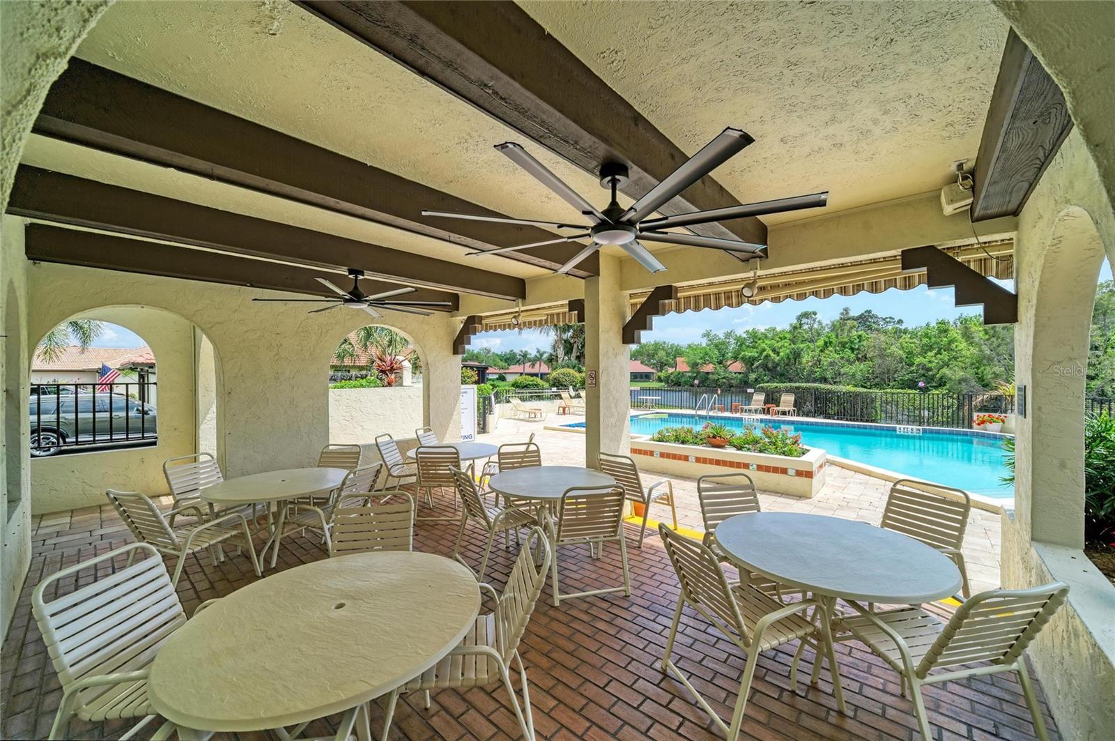 LAUREL HOLLOW - Residential