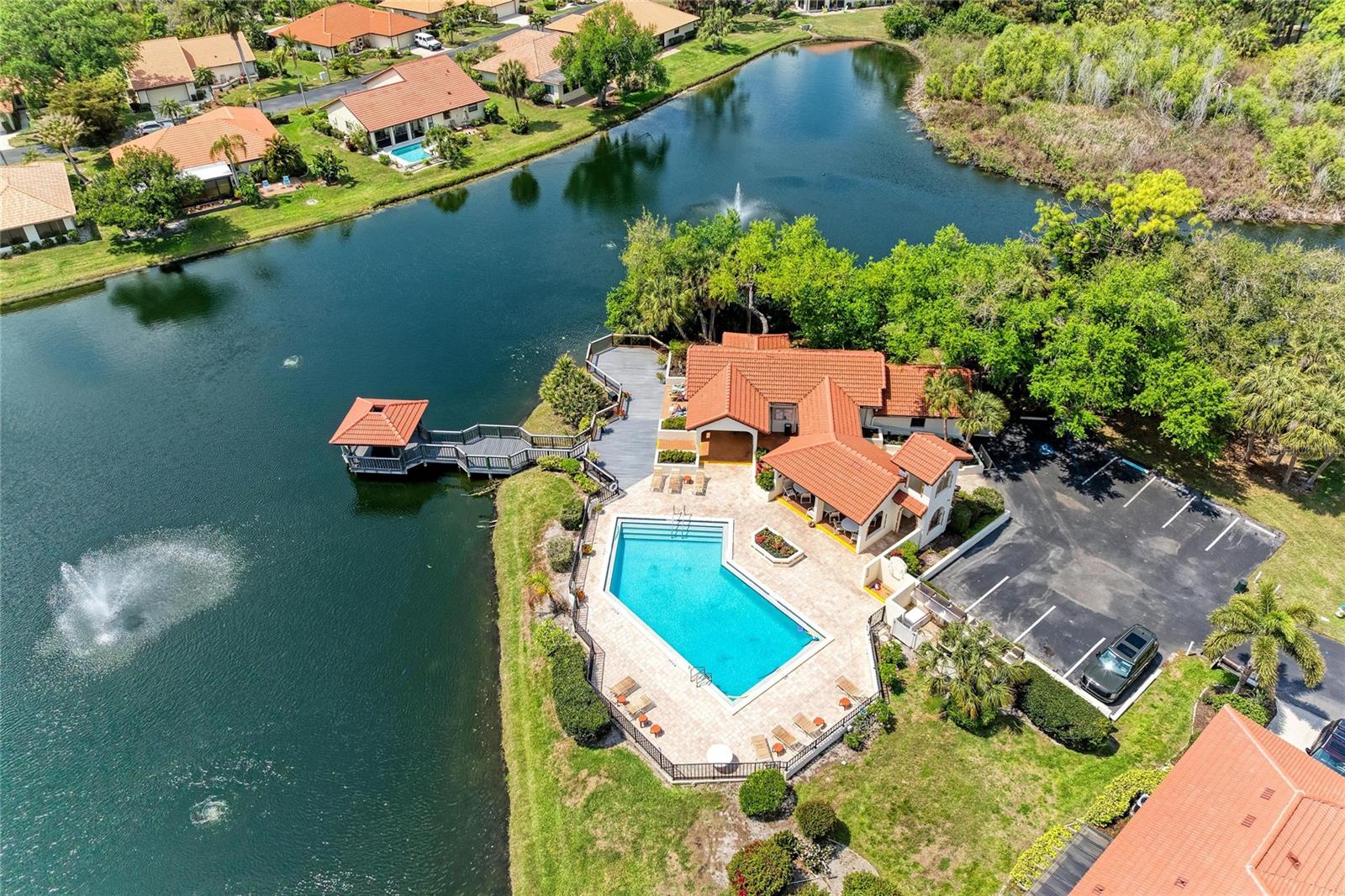 LAUREL HOLLOW - Residential