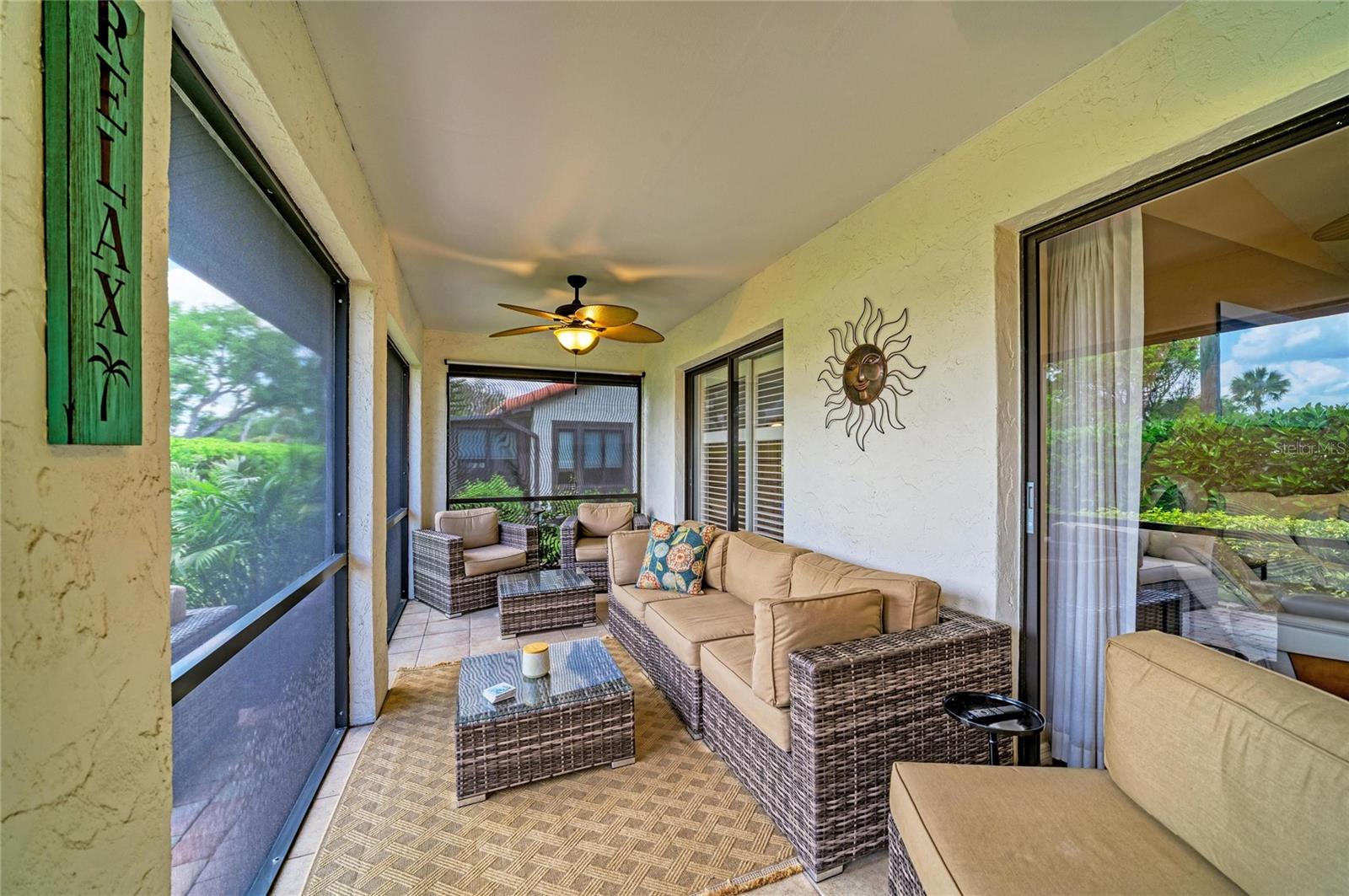 LAUREL HOLLOW - Residential