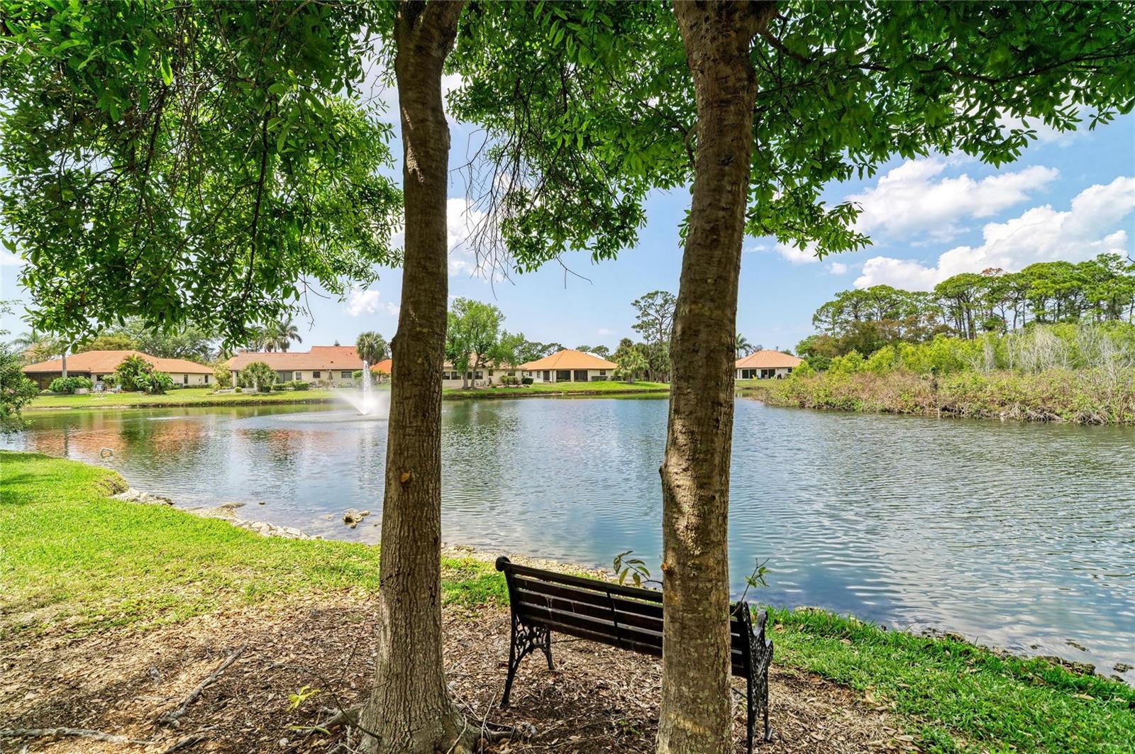 LAUREL HOLLOW - Residential