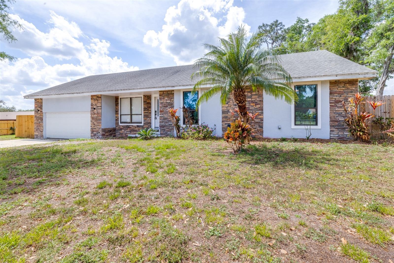 7220 PINEHAVEN DRIVE