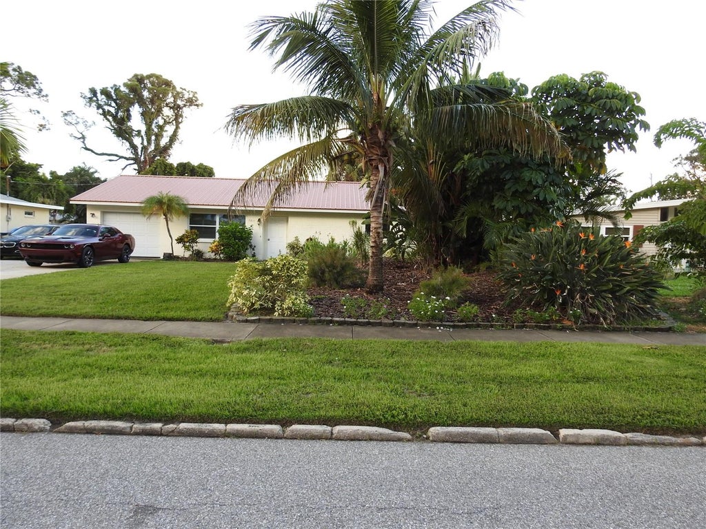 Photo of 7611 Senrab Drive, Bradenton, FL 34209 (MLS # O6444495)