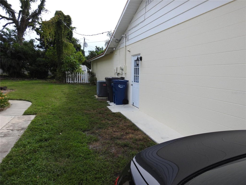 Photo of 7611 Senrab Drive, Bradenton, FL 34209 (MLS # O6444495)