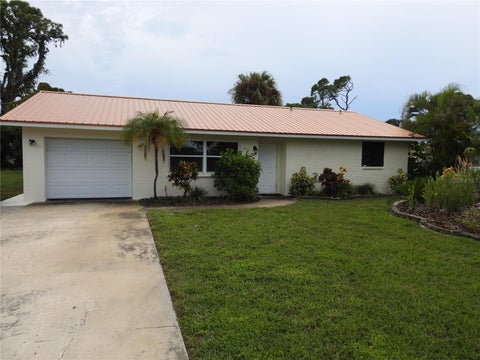 7611 Senrab Drive, Bradenton, FL 34209