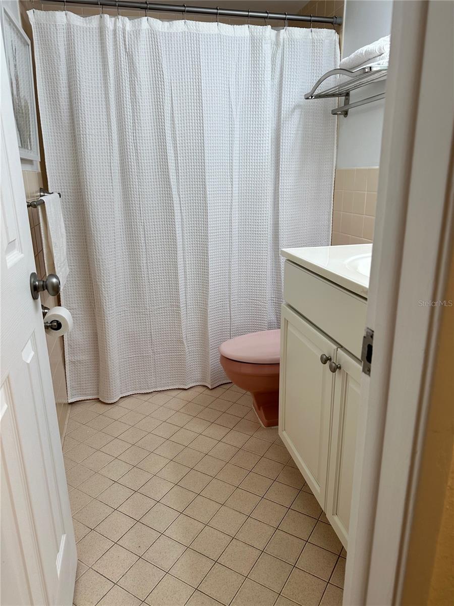 SANDPIPER TOWERS - Residential