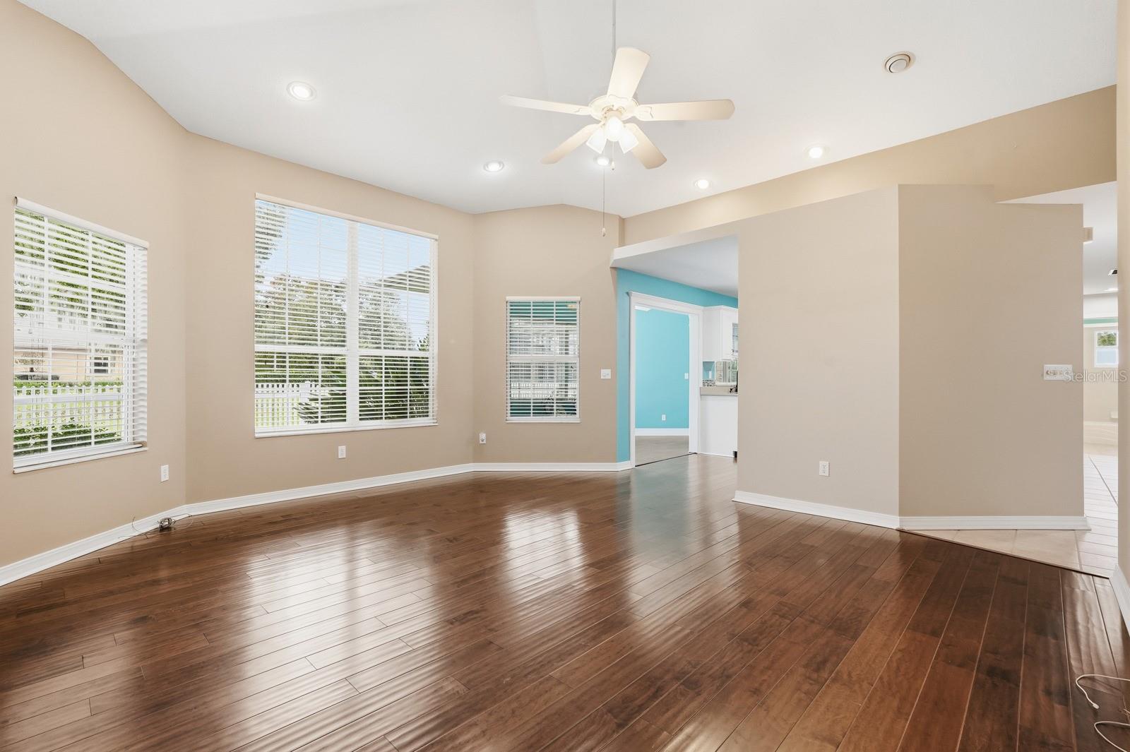 CRYSTAL COVE SUB - Residential