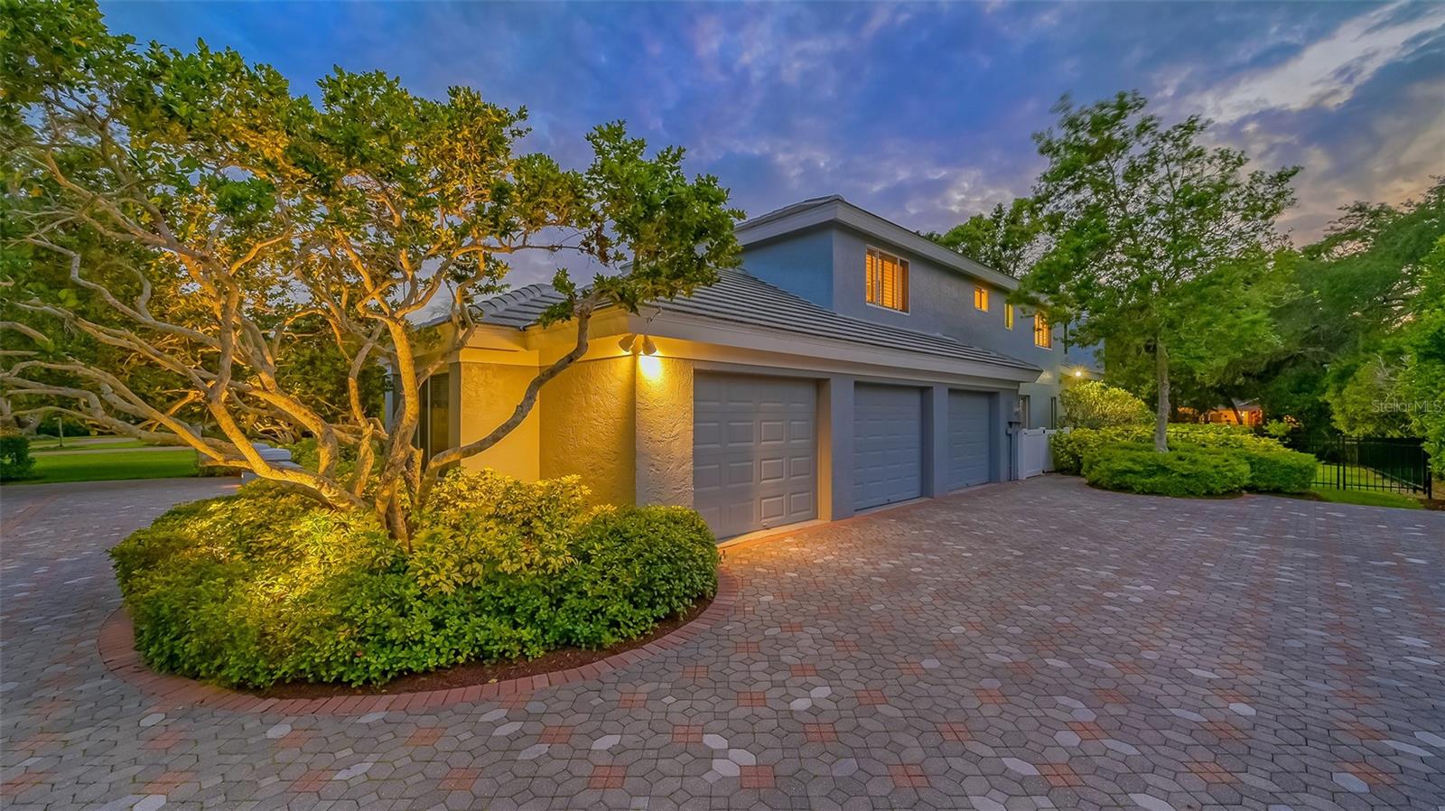 THE LANDINGS - Residential