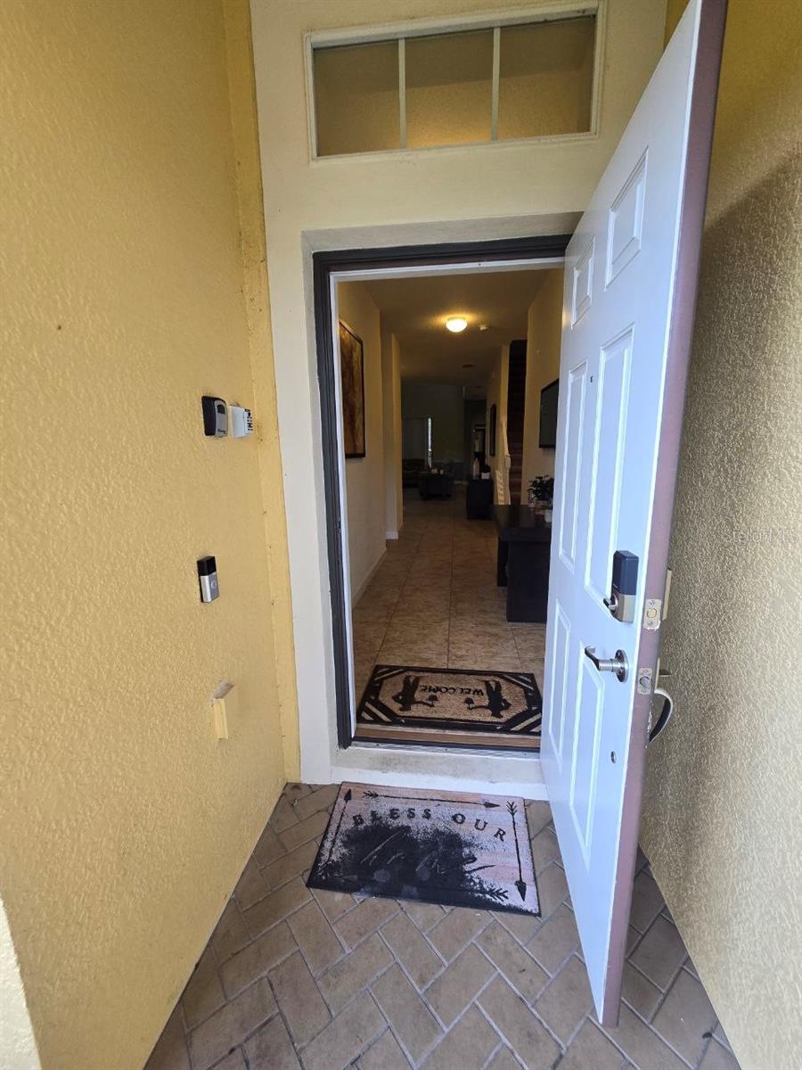 8923 CUBAN PALM ROAD