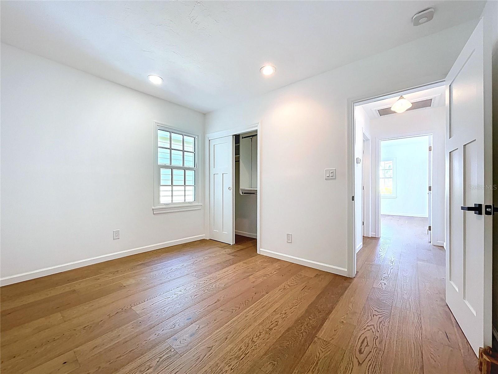 BAY ISLAND - Residential