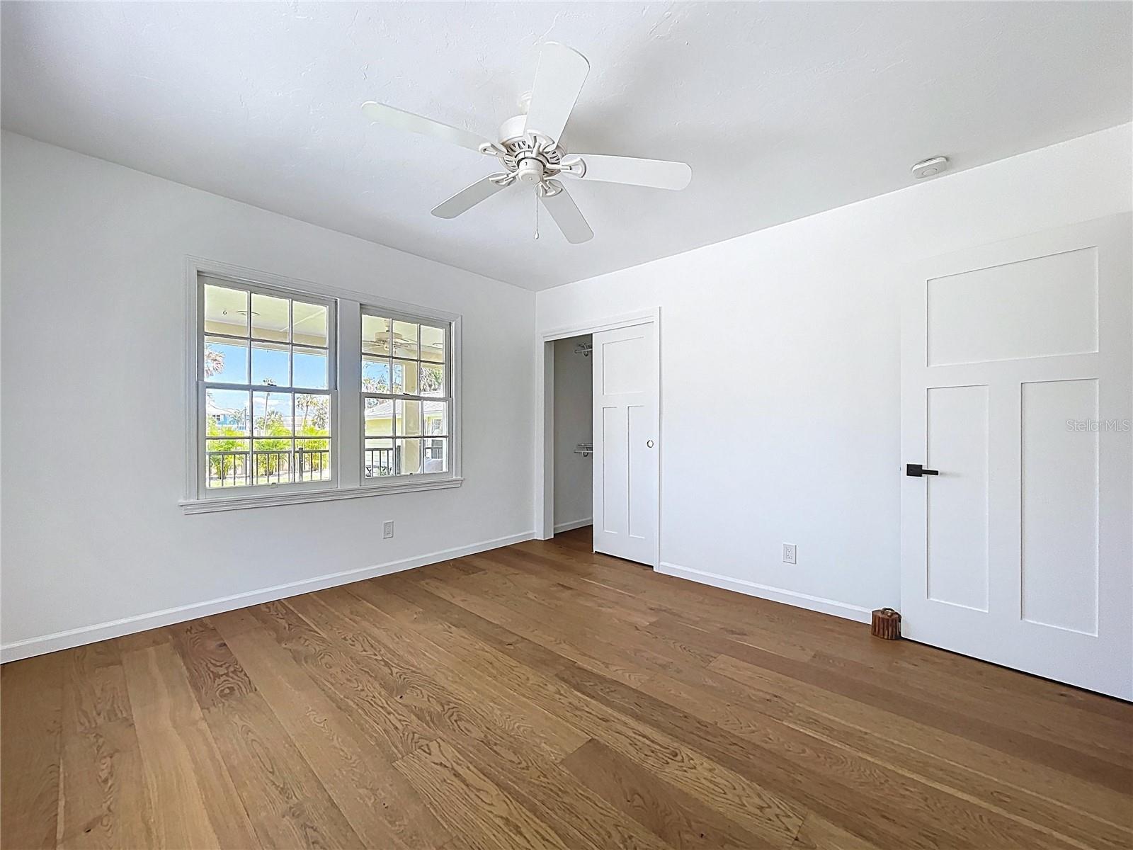 BAY ISLAND - Residential