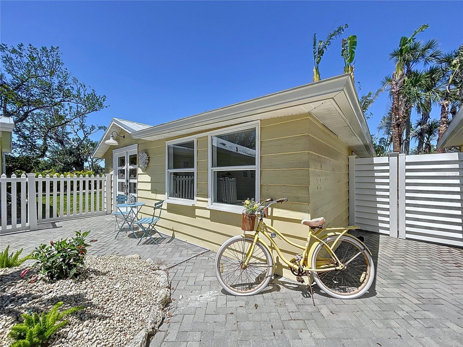 BAY ISLAND - Residential