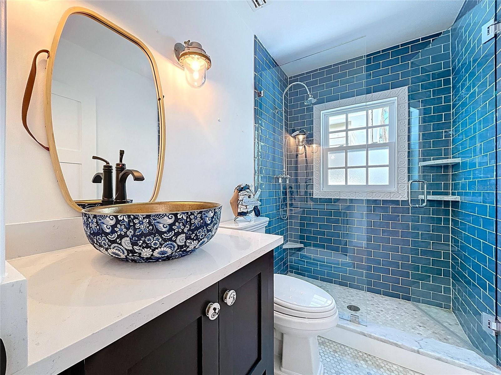 BAY ISLAND - Residential