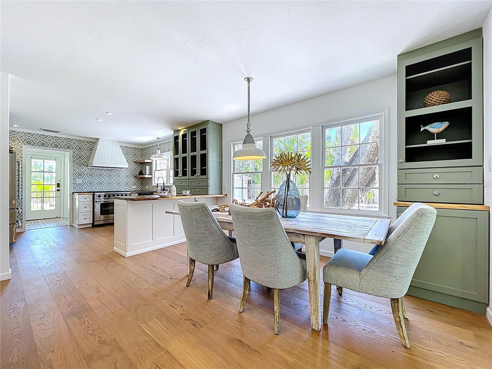 BAY ISLAND - Residential