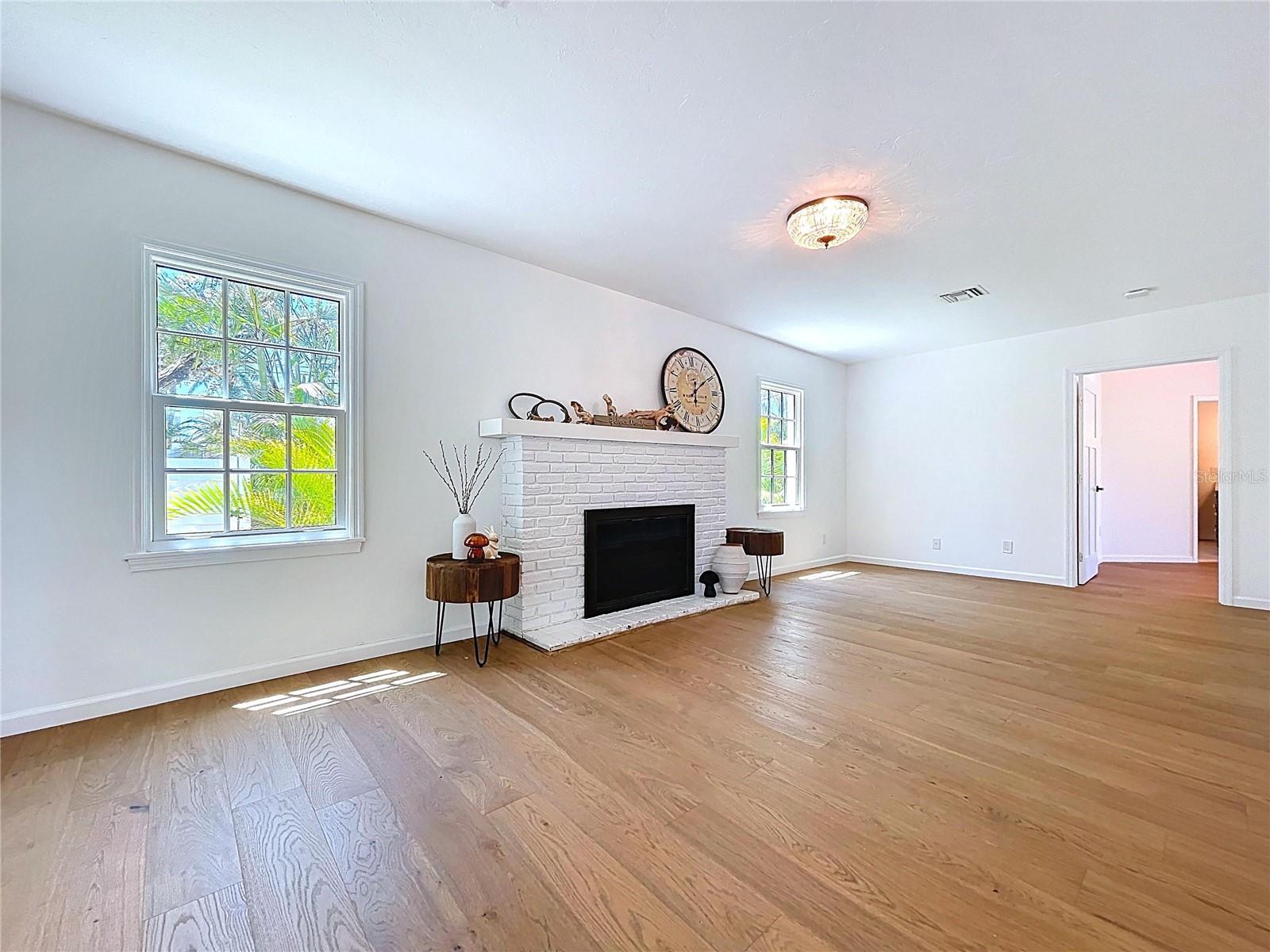 BAY ISLAND - Residential