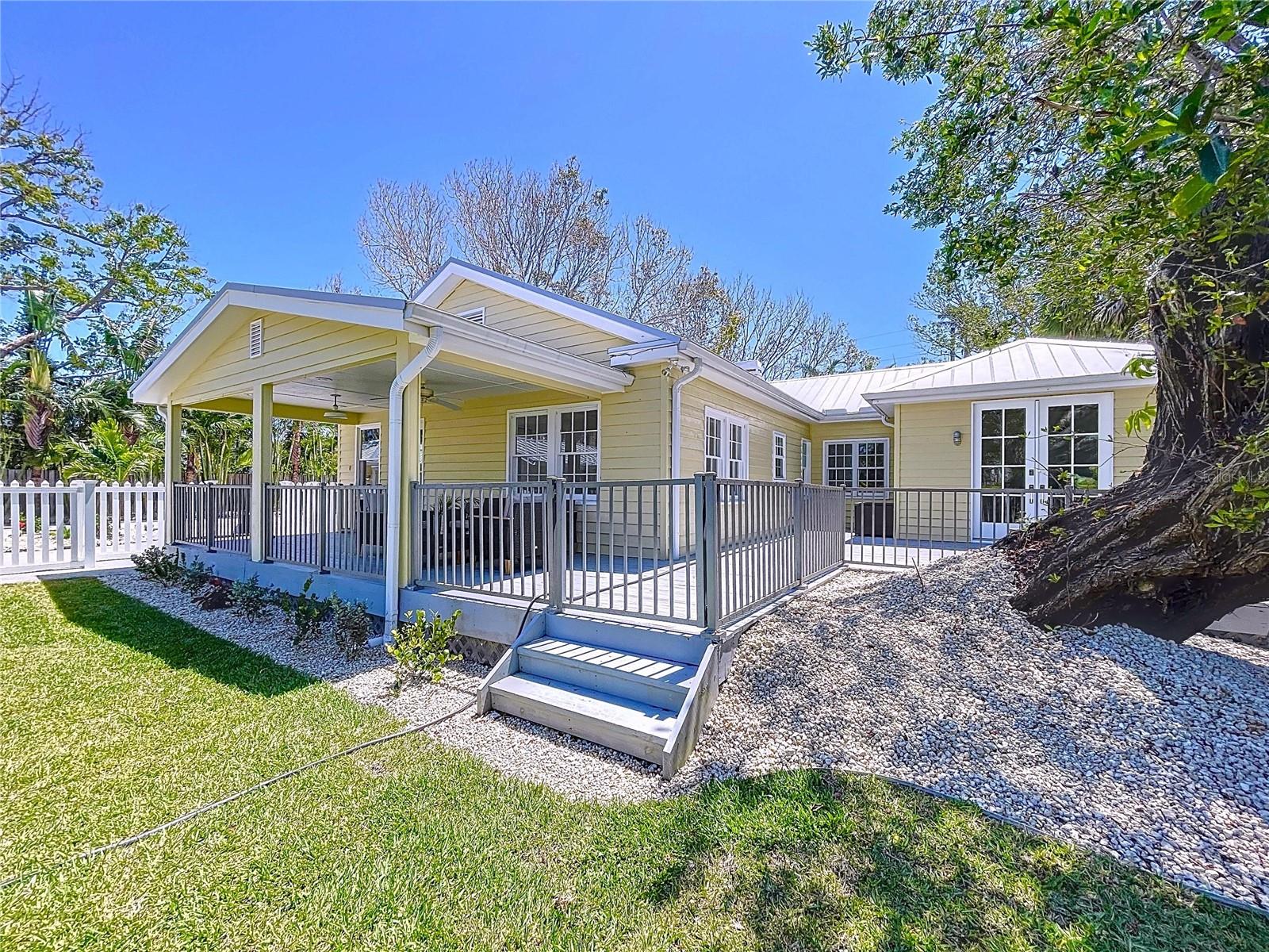 BAY ISLAND - Residential