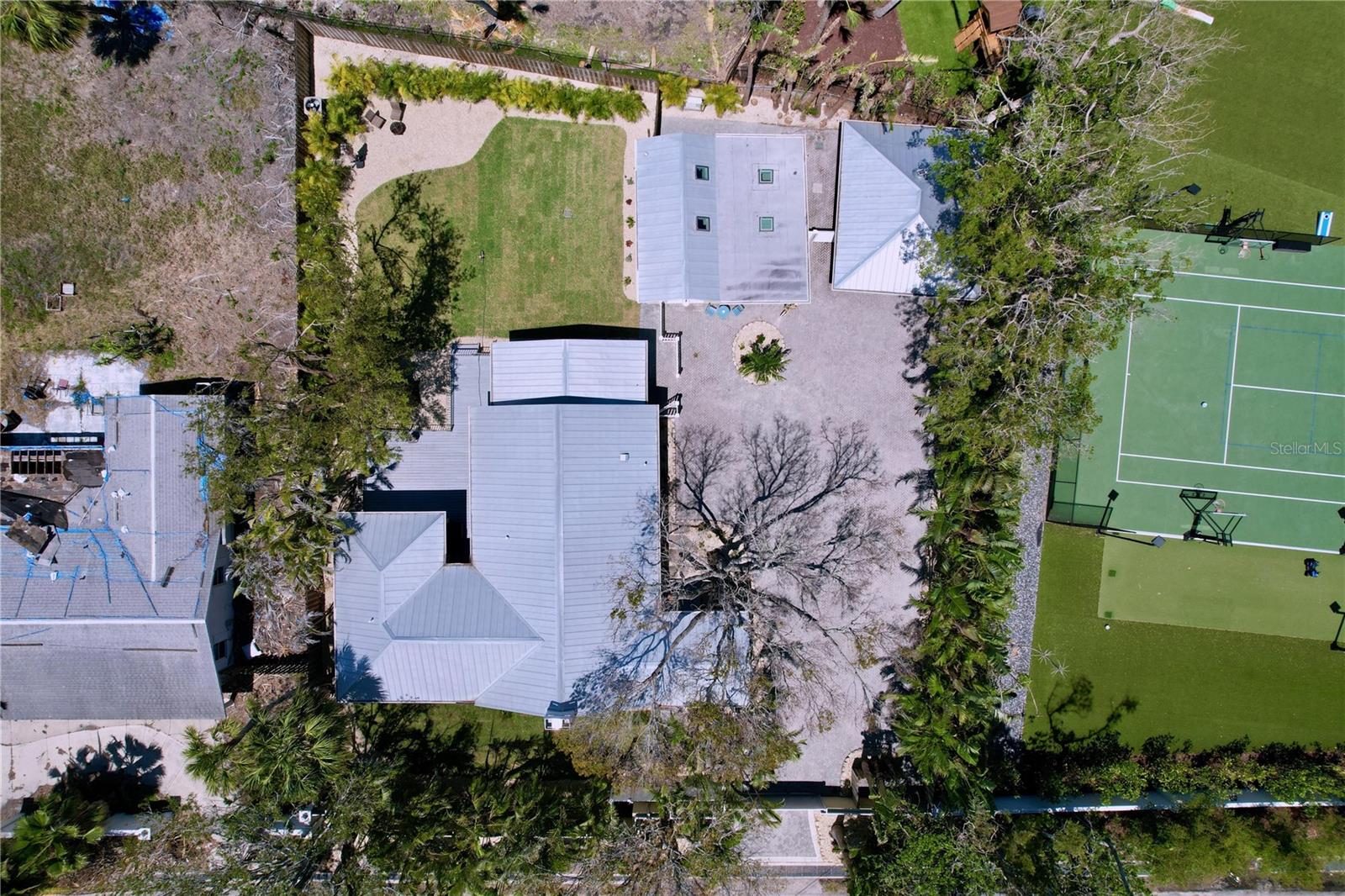 BAY ISLAND - Residential