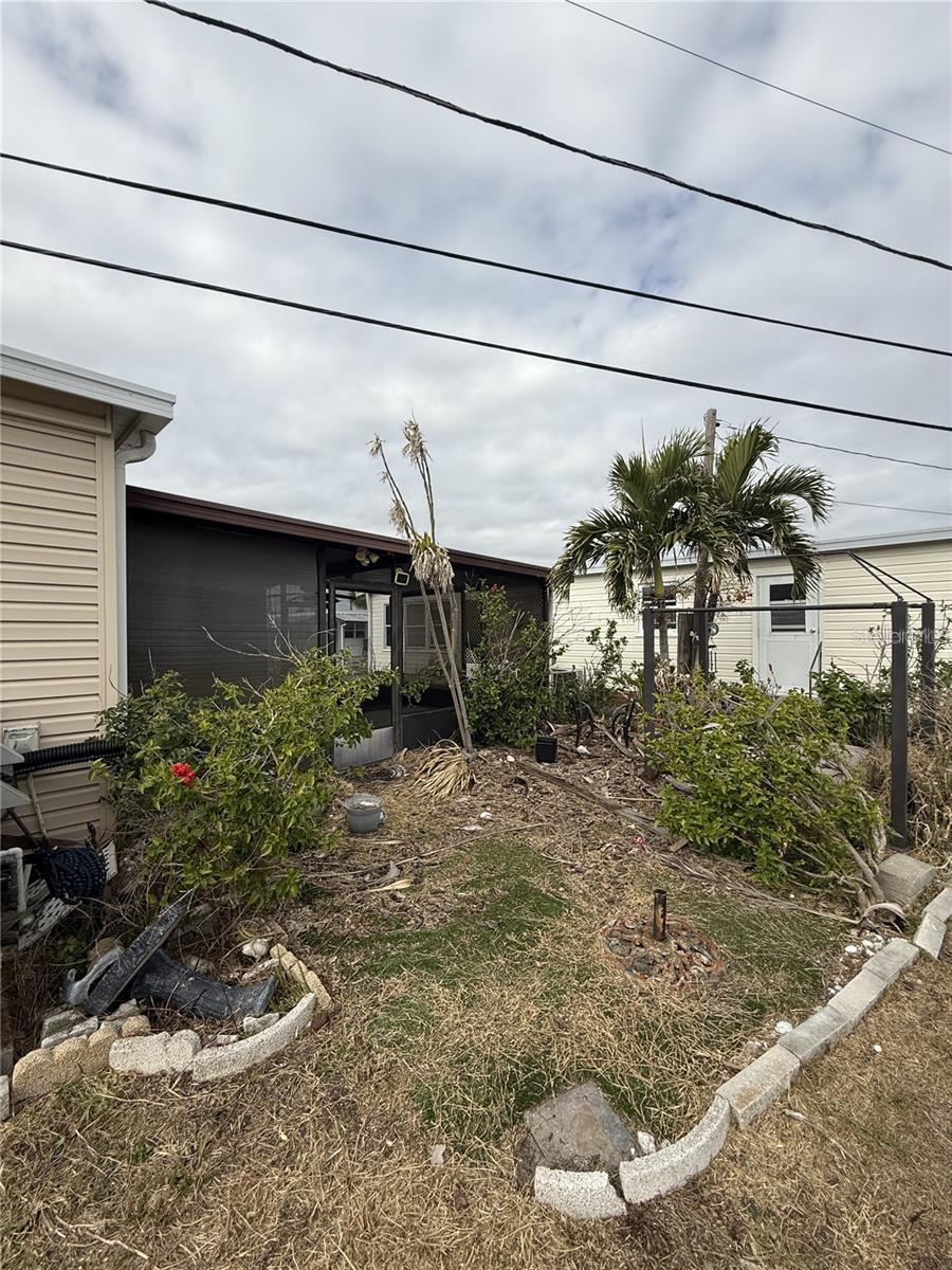 SEA HORSE MOBILE HOME PARK CONDO - Land